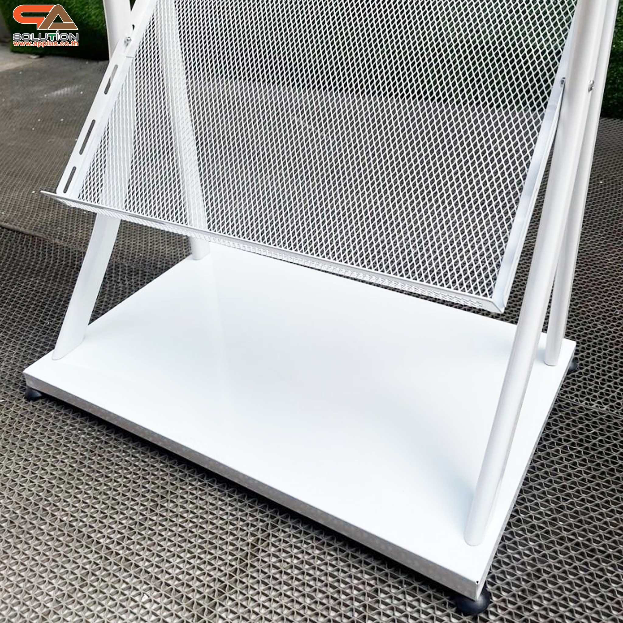 ชั้นวางโบรชัวร์เหล็ก 4 ชั้น สีขาว ขนาด (W)49.5 x (D)31 x (H)150 cm. ถอดประกอบได้