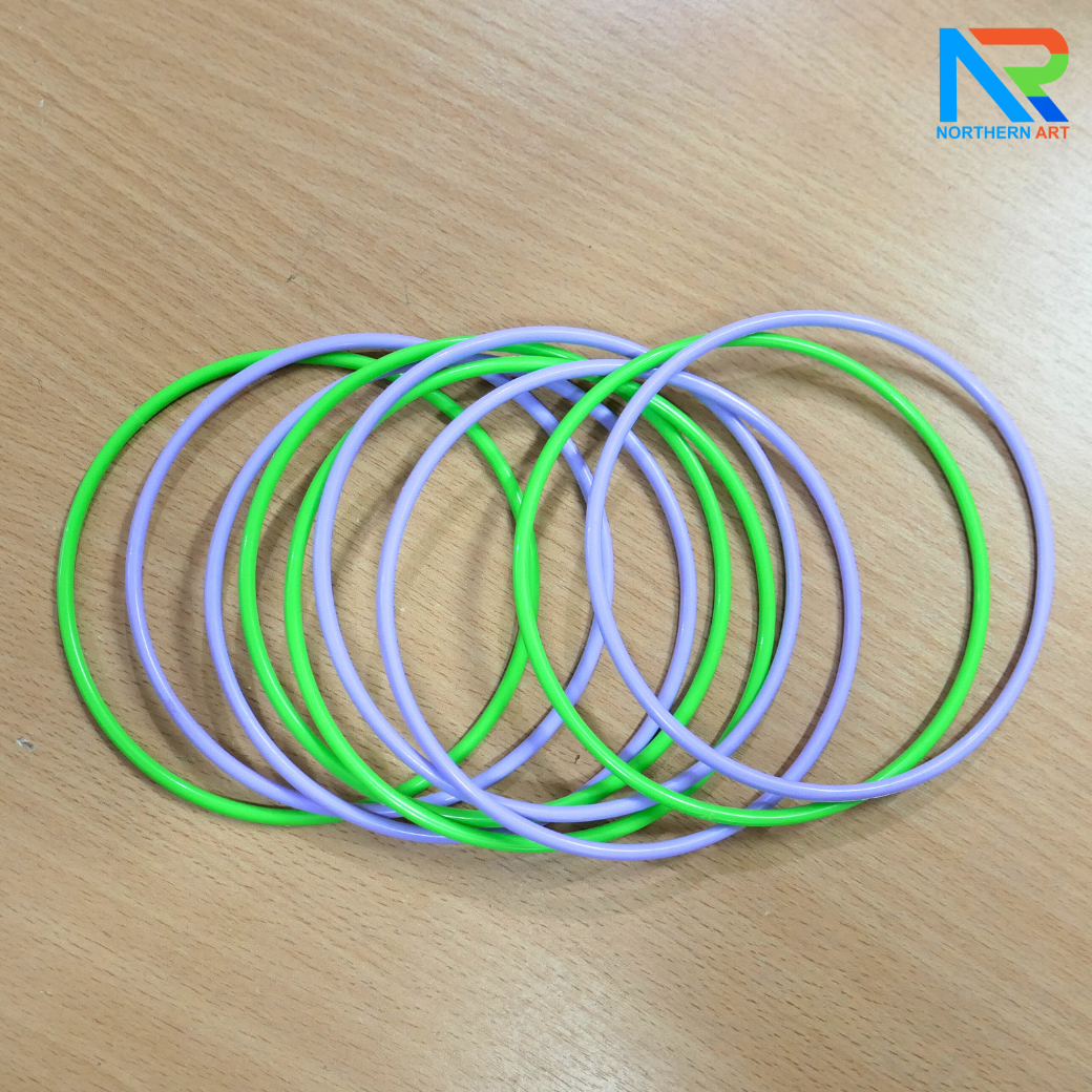 เกมส์โยนห่วงแม่เหล็กตั้งพื้น ขนาด (W)71 x (D)51 x (H)183 cm. ขอคล้องห่วงแม่เหล็ก 9 อันและห่วงโยนคละสี 12 อัน