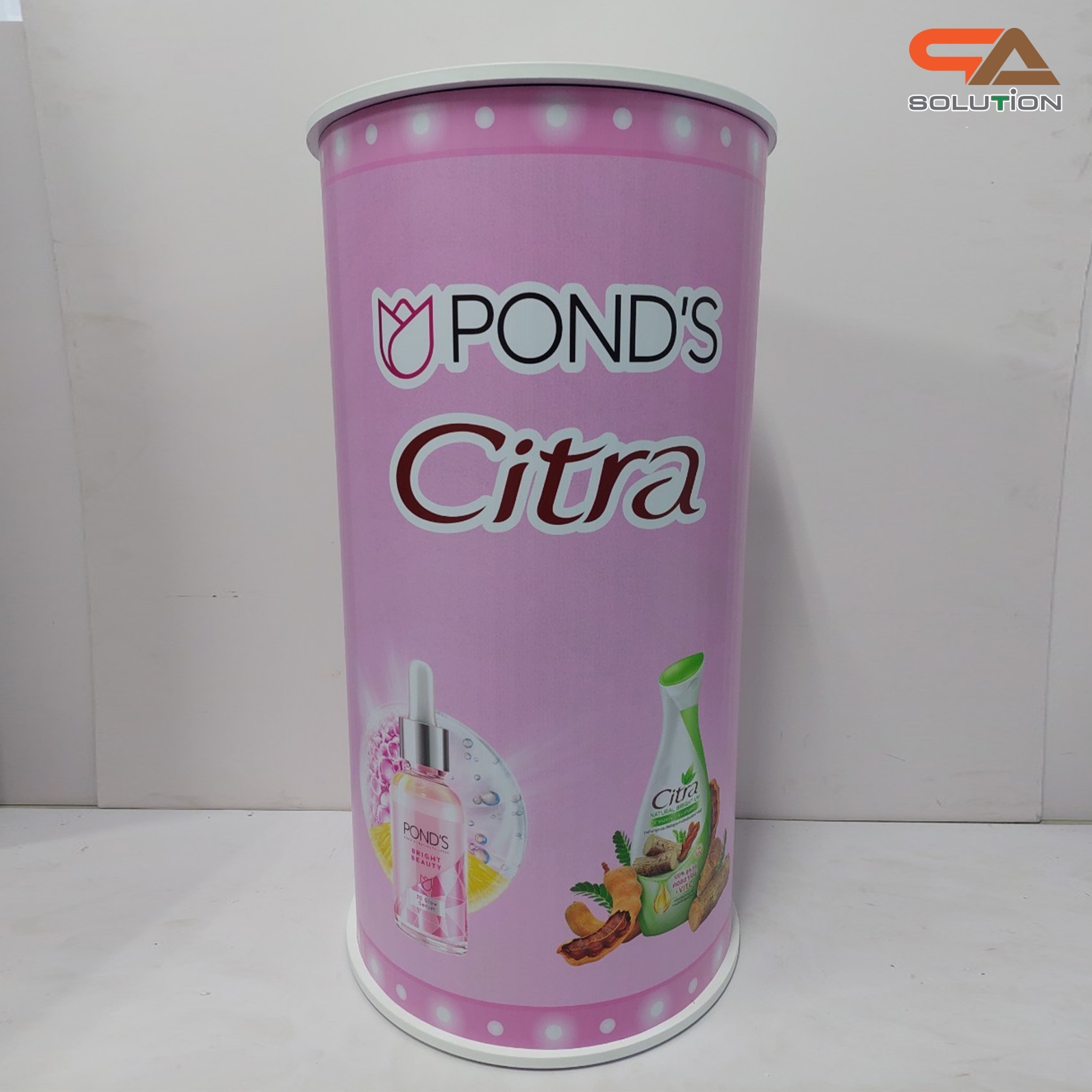 เคาน์เตอร์ออกบูธ ทรงกลม TOPไม้สีขาว (W)50 x (H)94.5 cm. ถอดประกอบได้ เคลื่อนย้ายสะดวก พร้อมกระเป๋าสีดำ 1 ใบ