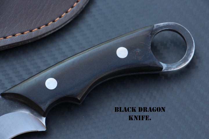 มีดพกทรงคลาสสิค BLACK DRAGON ใบรมดำ ด้ามไม้อย่างดี ขนาด 8.5 นิ้ว พร้อมซองหนัง