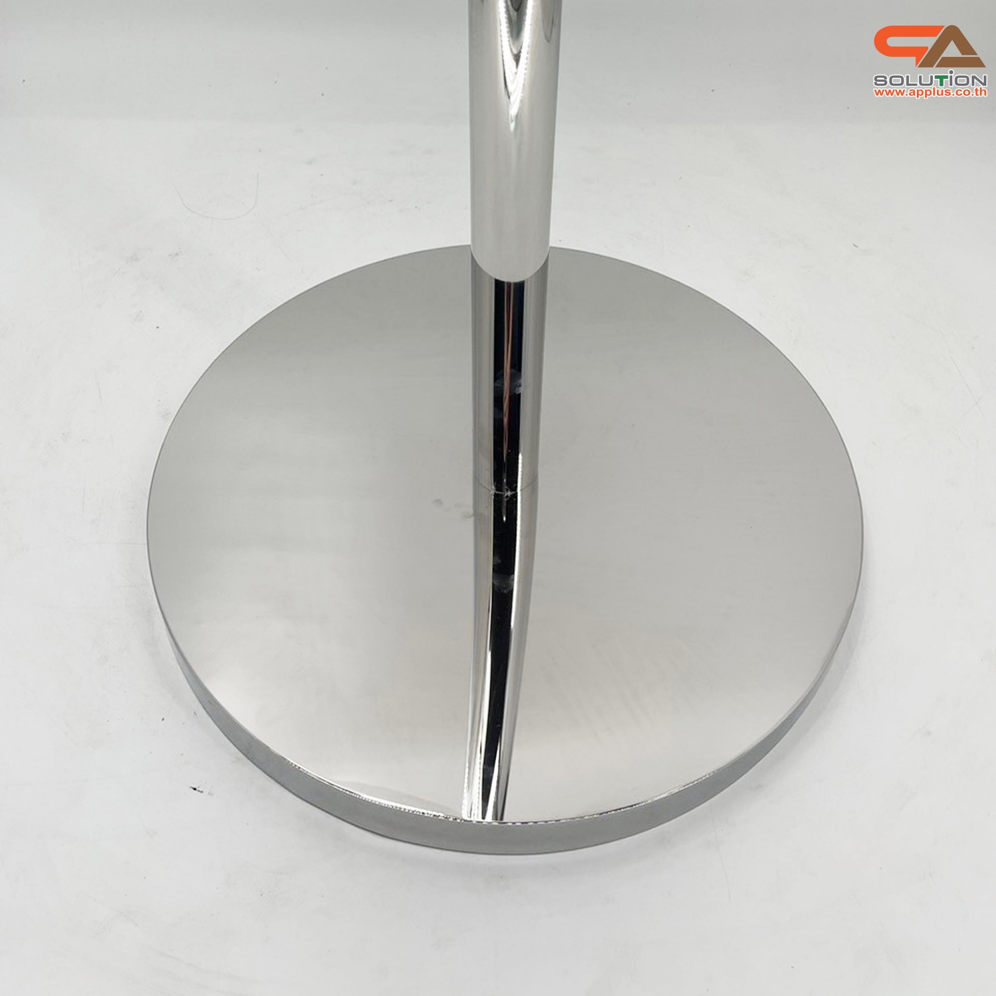 โปสเตอร์สแตนด์ สแตนเลส ฐานกลม เสาเดี่ยว ขนาด (W)50 x (L)70 x (H)160 cm.สแตนเลสเกรด304 พร้อมอะคริลิค หนา 2 มม. 2 แผ่น ประกบ สอดงานพิมพ์ด้านบน