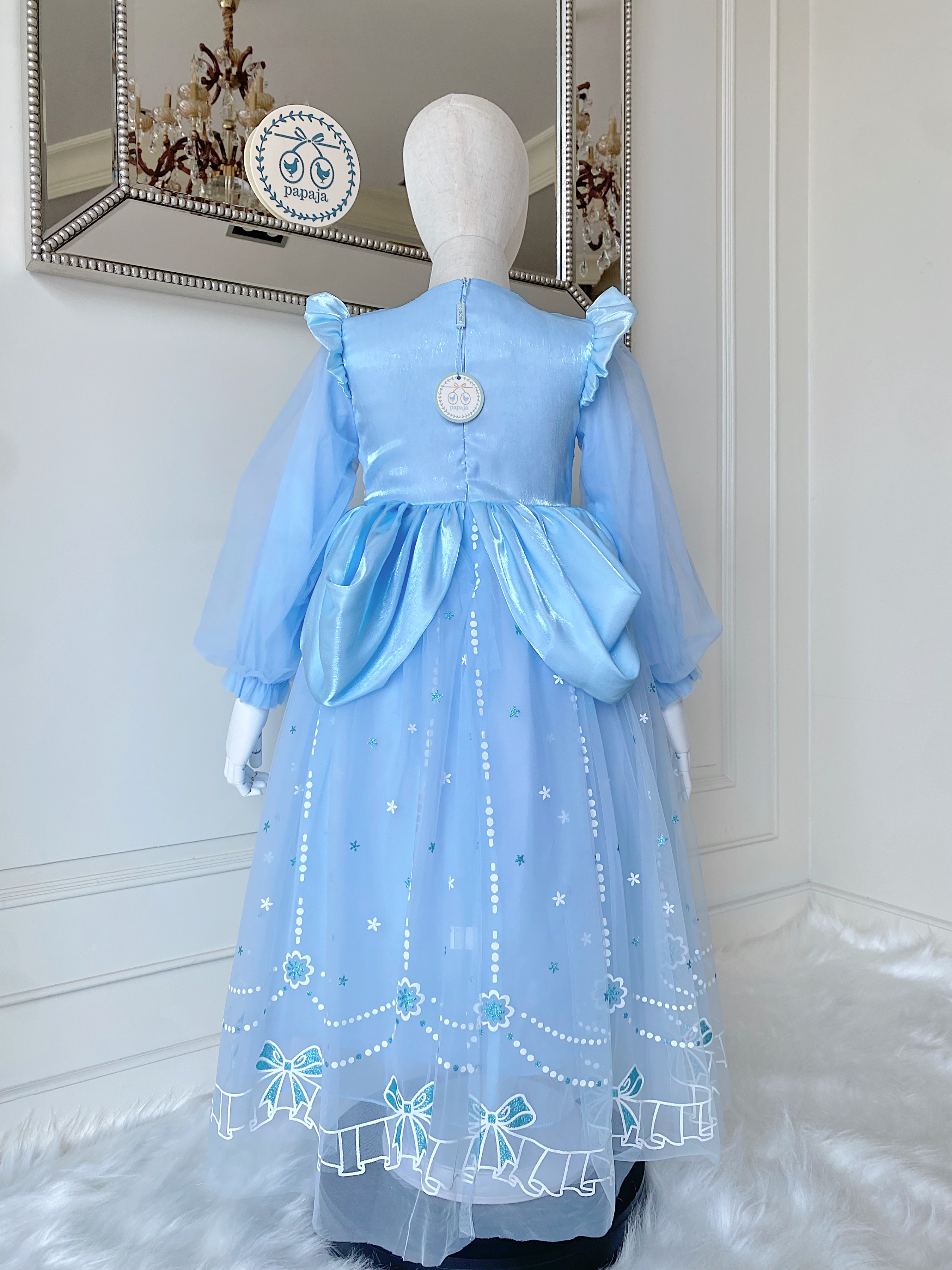 ชุดเจ้าหญิงซินเดอเรลล่า แขนยาว ต่อผ้าระย้าช่วงเอวลงมา