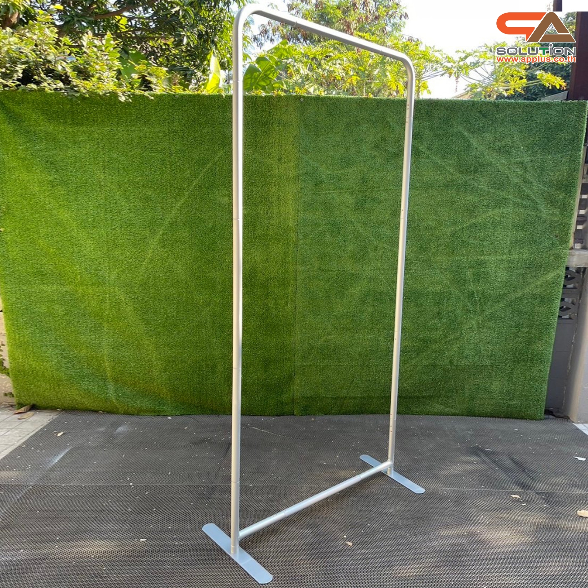 CLEARANCE SALE! แบคดรอปผ้า รุ่น Tube Steel Feet ขนาด (W)100 x (H) 200 cm.โครงอะลูมิเนียม ถอดประกอบได้