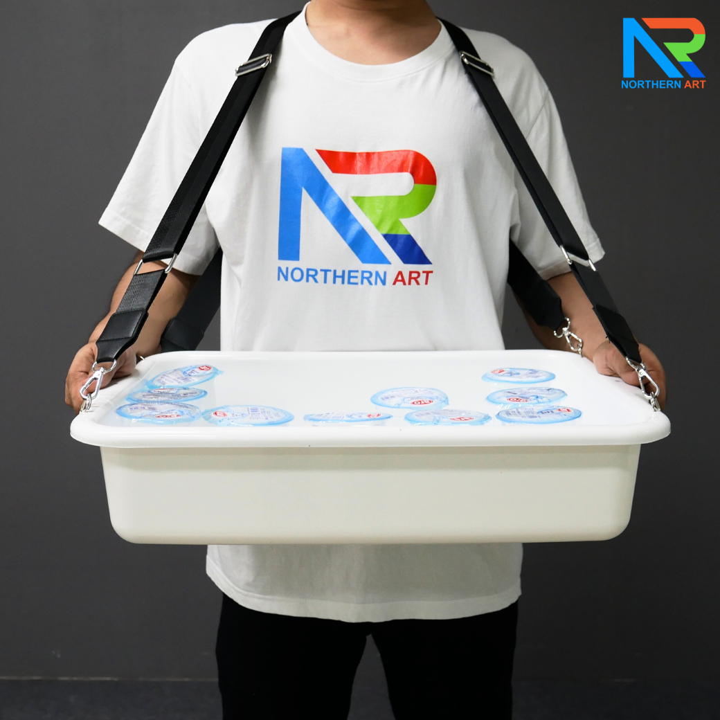 SAMPLING MOBILE TRAY ถาดแจกเคลื่อนที่ ขนาด (W)52 x (D)38 x (H)11 cm. ถาดพลาสติกสีขาวพร้อมสายคล้อง