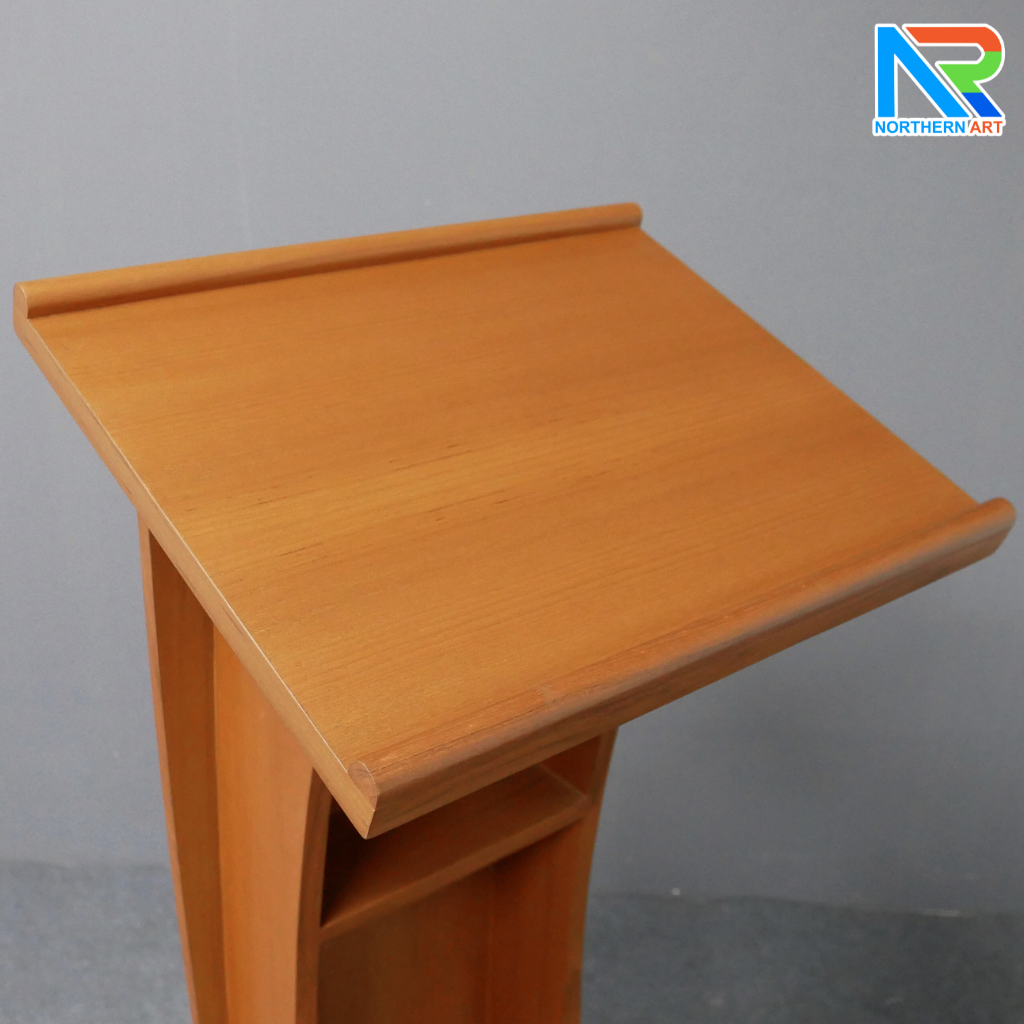 โพเดียมไม้ ลายไม้ สีสัก ขนาด (W) 50 x (L) 40 x (H) 120 cm. พร้อมชั้นวางของ