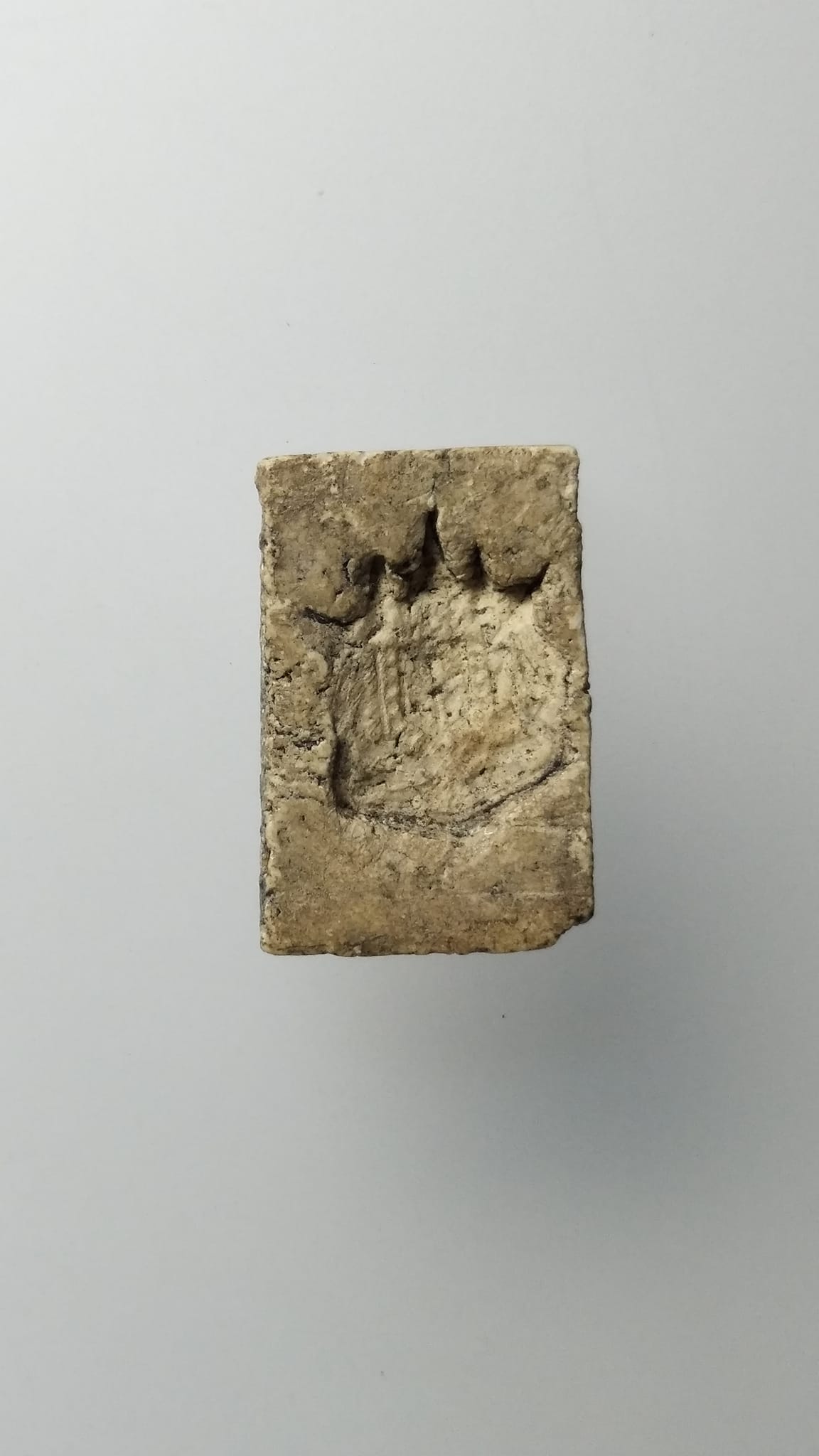 G484 พระสมเด็จคะแนนหลังตราแผ่นดิน