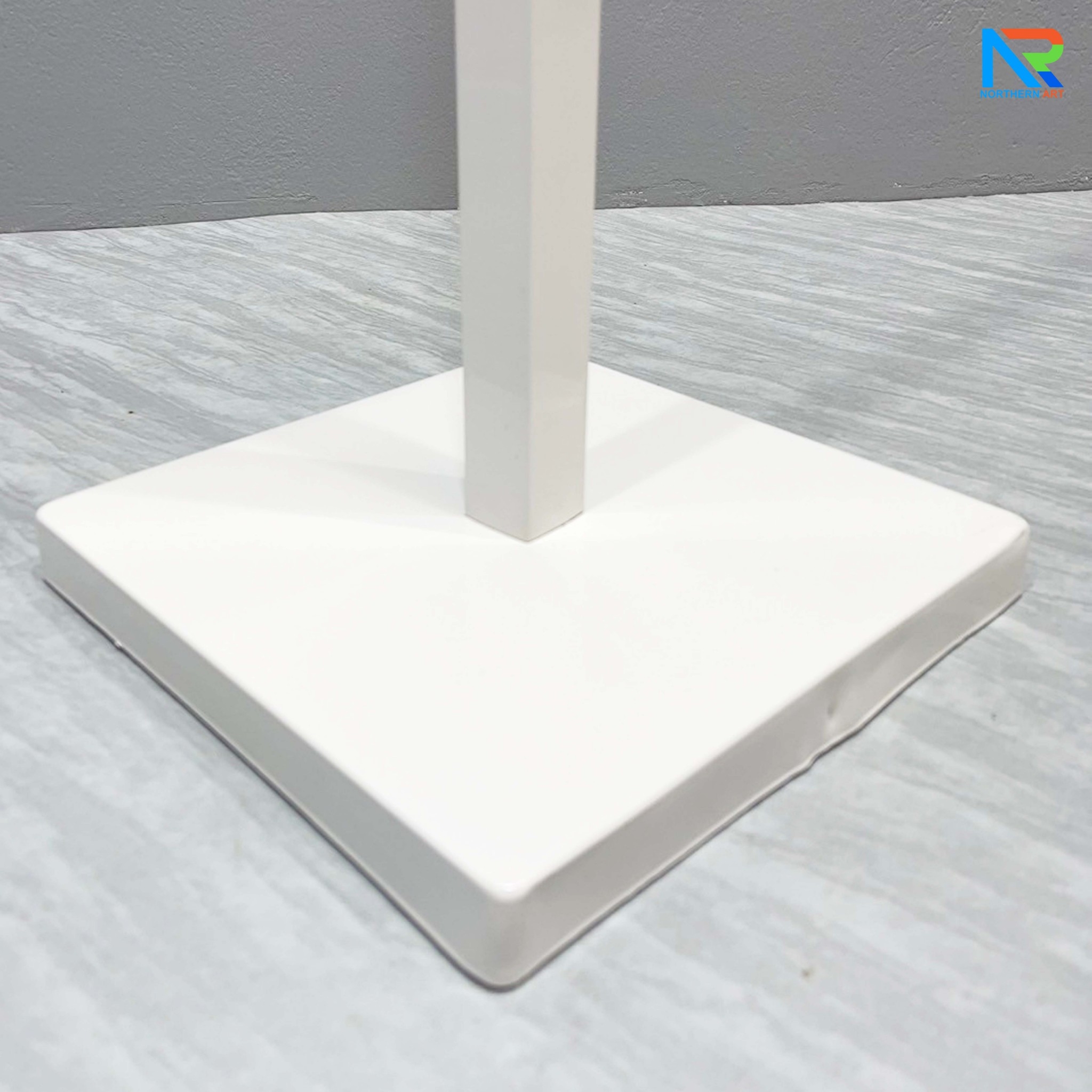 ป้ายบอกทาง เสาเหล็ก สีขาว ปรับระดับสูง-ต่ำ (H) 103-195 cm. ถอดประกอบได้