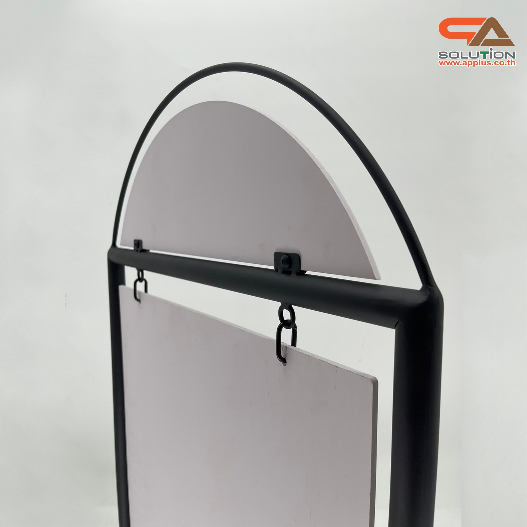 ป้ายตั้งพื้น ป้้ายมินิมอล เหล็กสีดำ ขนาด (W)59 x (H)95 cm. โชว์งานพิมพ์ 2 ด้าน ฐานวงรี ถอดประกอบได้