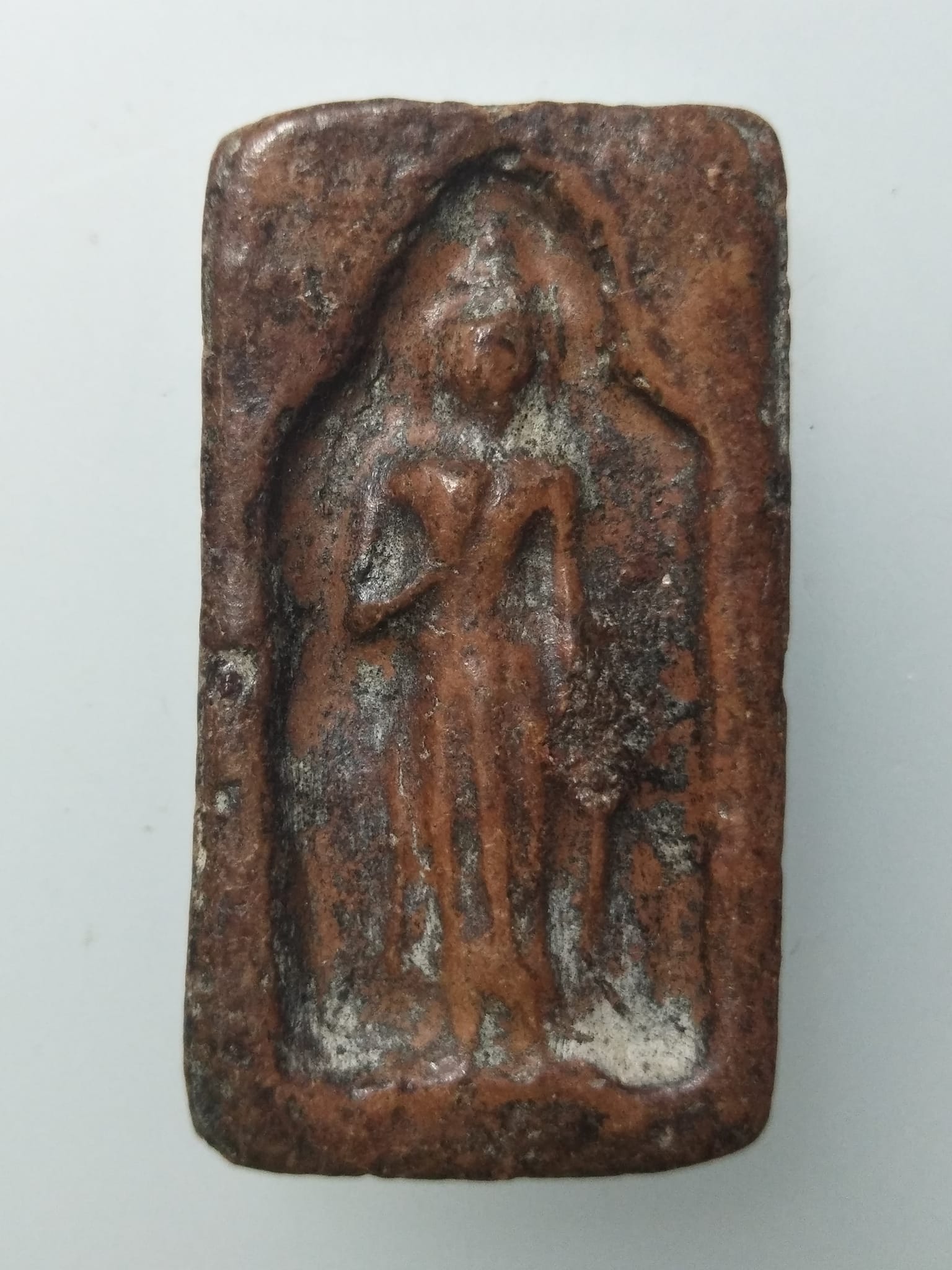 F246 พระกำแพงหน้าอิฐ