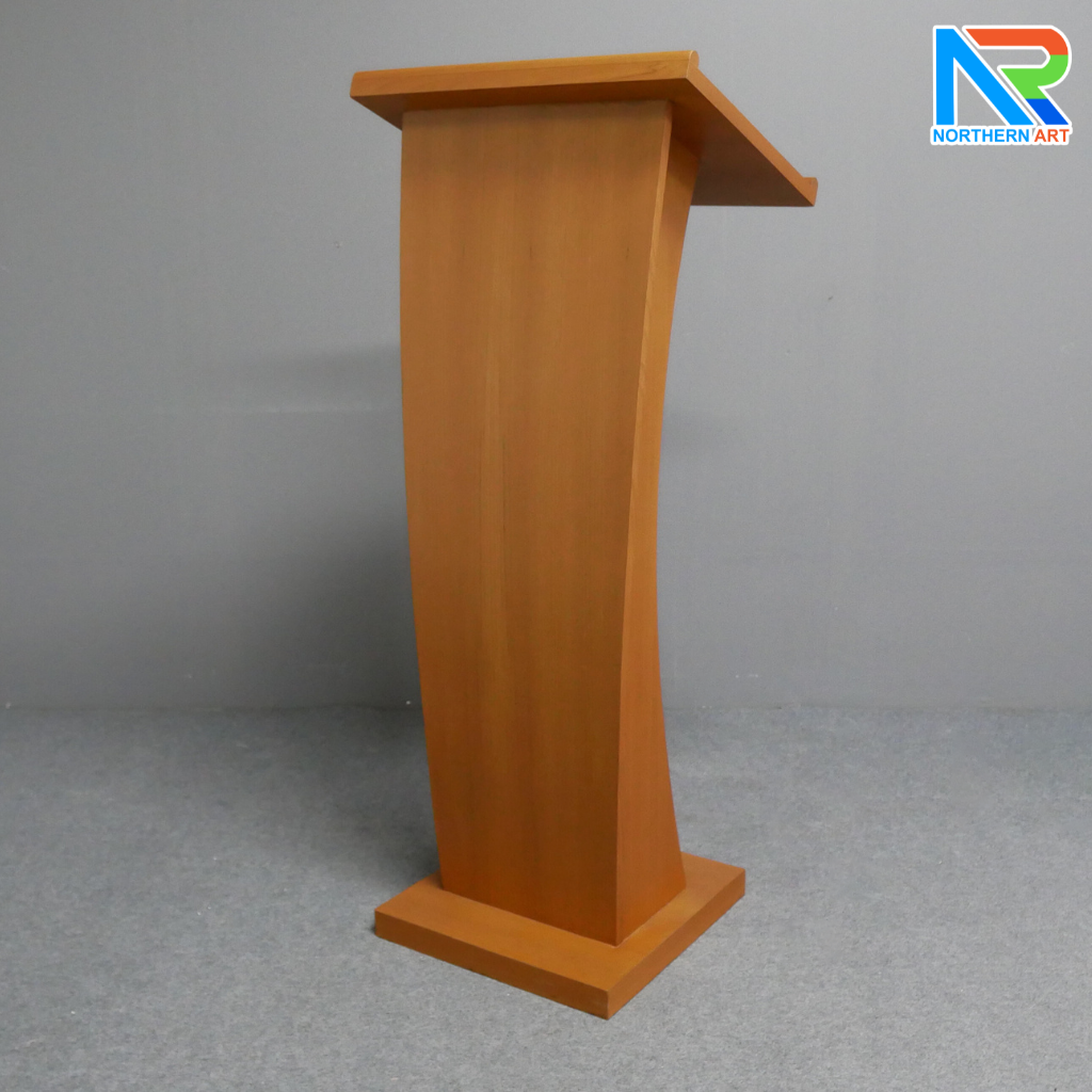 โพเดียมไม้ ลายไม้ สีสัก ขนาด (W) 50 x (L) 40 x (H) 120 cm. พร้อมชั้นวางของ