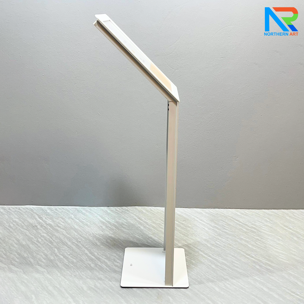 โปสเตอร์สแตนด์ ตั้งพื้น A3 สีขาว รุ่นโชว์รูมรถยนต์ สอดงานพิมพ์ด้านบน เปลี่ยนงานพิมพ์ง่าย ฐานมั่นคงแข็งแรง