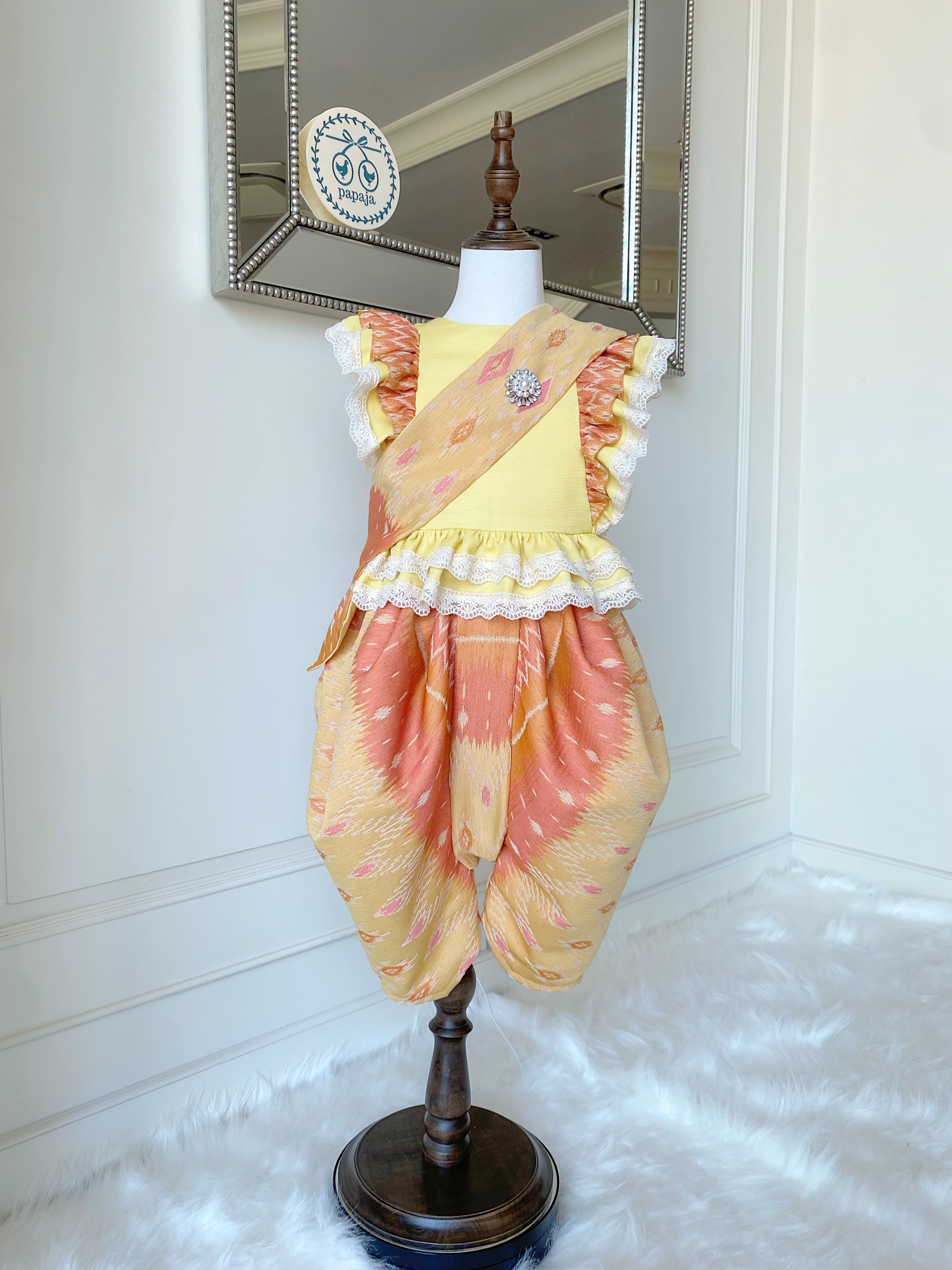 (เซต 4 ชิ้น) ชุดไทยแบรนด์ Chabafah รุ่น ศิรินภา สีเหลือง