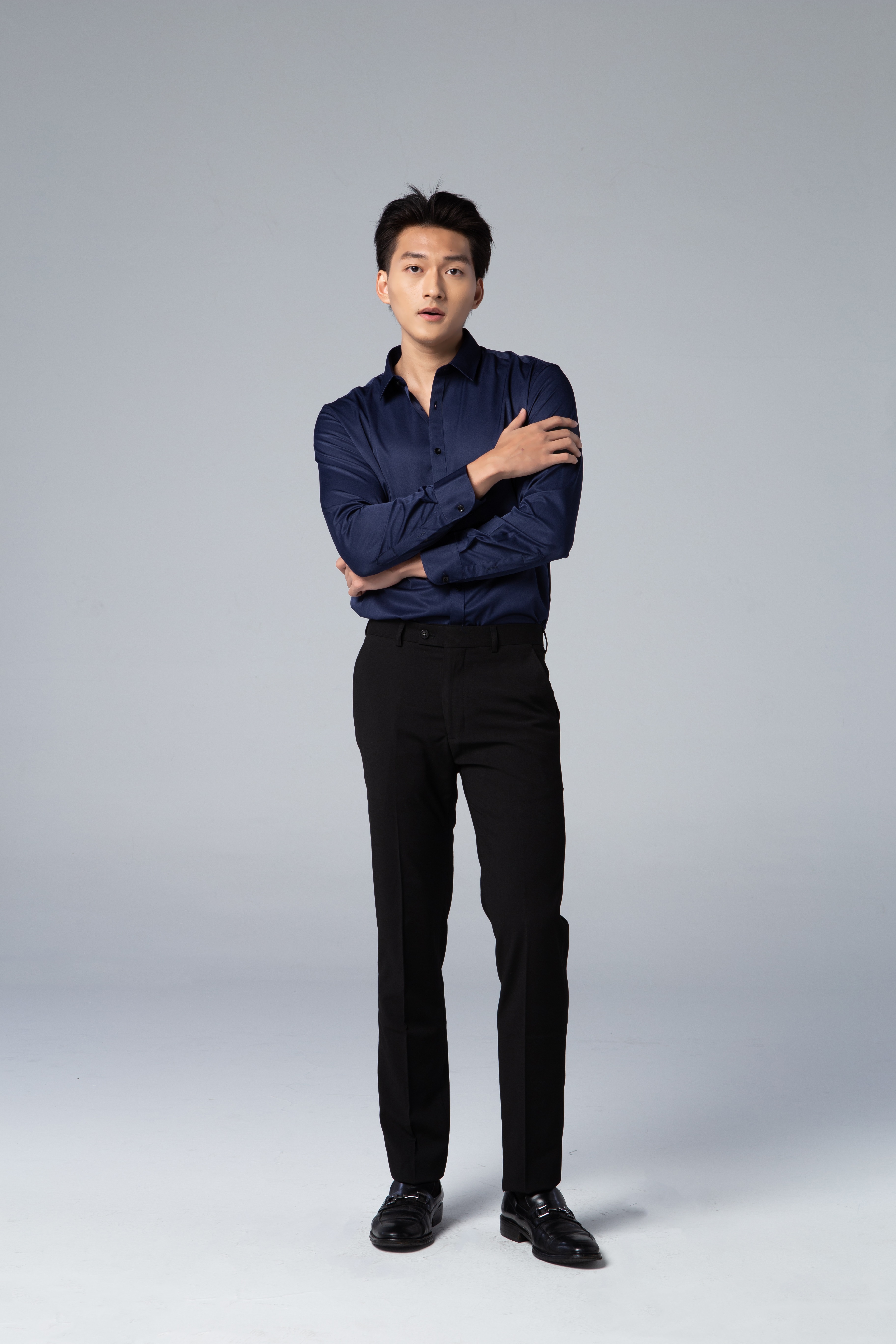 เสื้อเชิ้ตสีกรม Navy Shirt (Standard Collar)