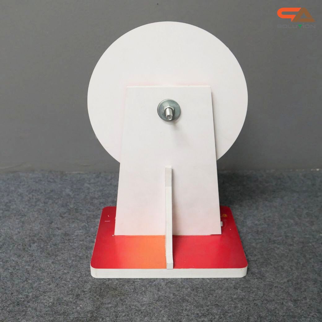 เกมส์วงล้อตั้งโต๊ะ ขนาดวงล้อ 20 ซม. สูง 30 ซม. วัสดุพลาสวูดสีขาว หนา 8-15 มม. ถอดประกอบได้