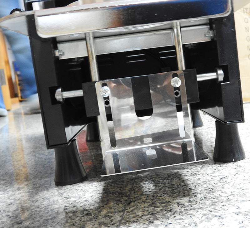 SEMI AUTOMATIC PP CUP SEALING MACHINE WITH CUP COUNTING SYSTEM