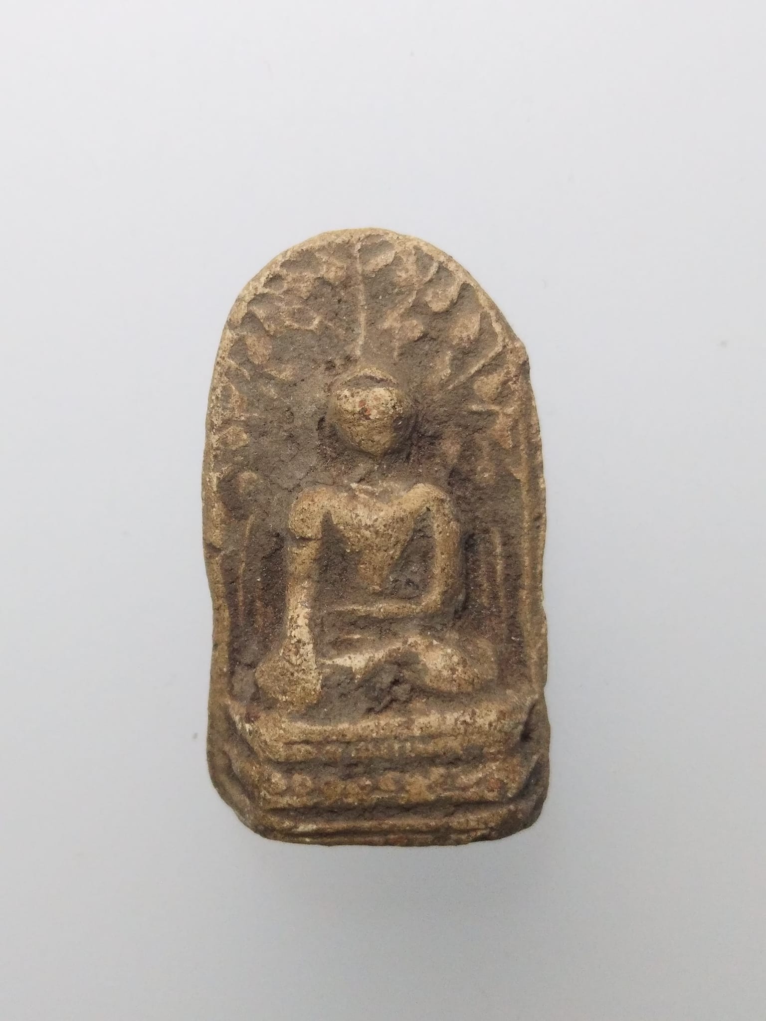 F157 พระคง