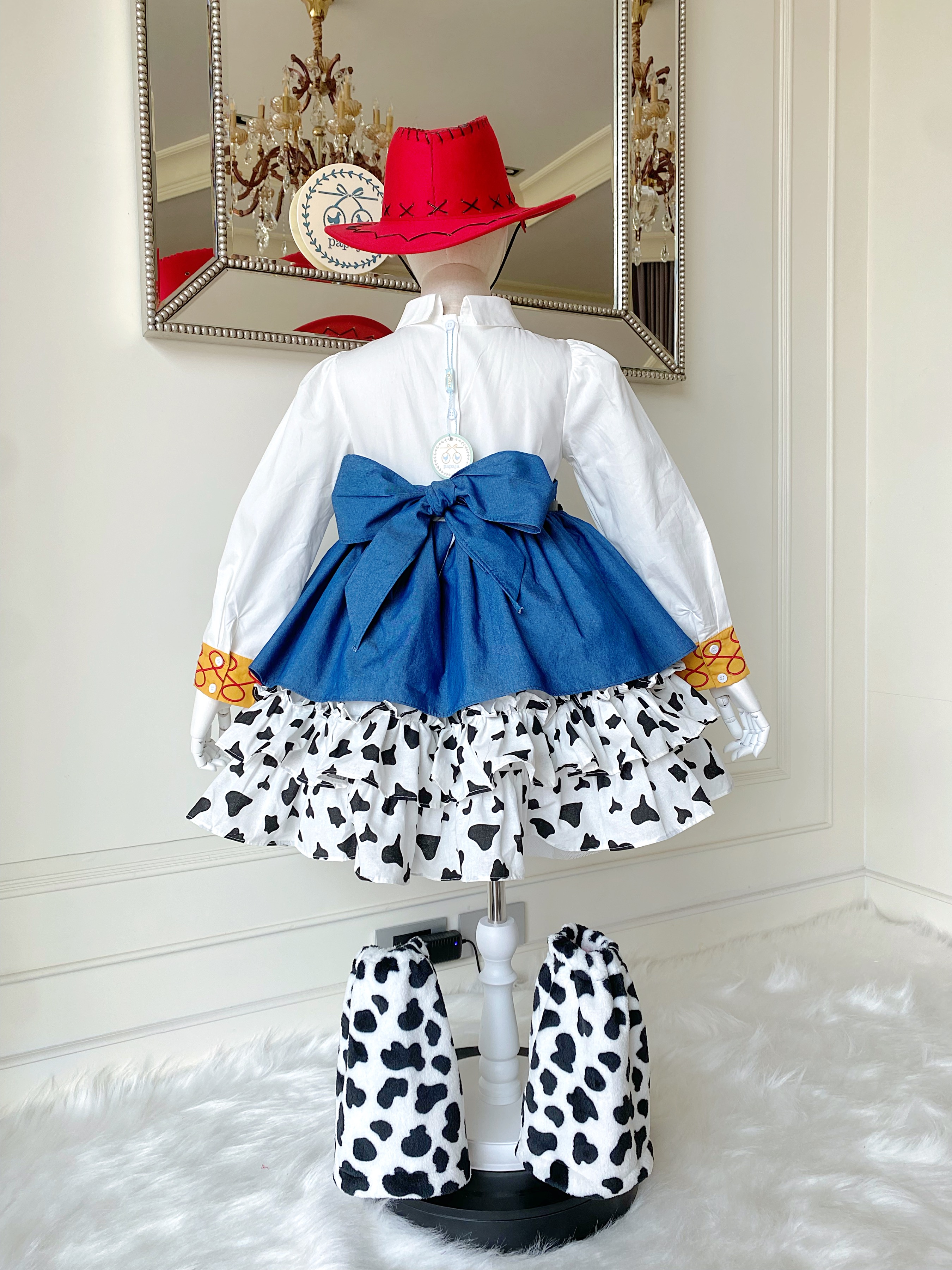 (เซต 4 ชิ้น) ชุดคอสเพลย์งานไฮพรีเมี่ยม เจสซี่ Jessie (Toy Story) ครบเซต (ชุด+เข็มขัด+หมวก+ปลอกขา)