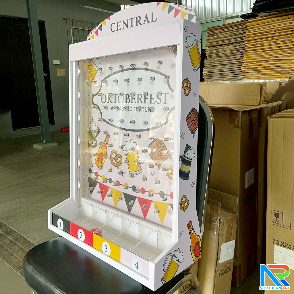 เกมส์หย่อนเหรียญตั้งโต๊ะ ขนาด (W)50 X (D)20 X (H)75 cm. พร้อมเหรียญพลาสติกคละสี 10 เหรียญ