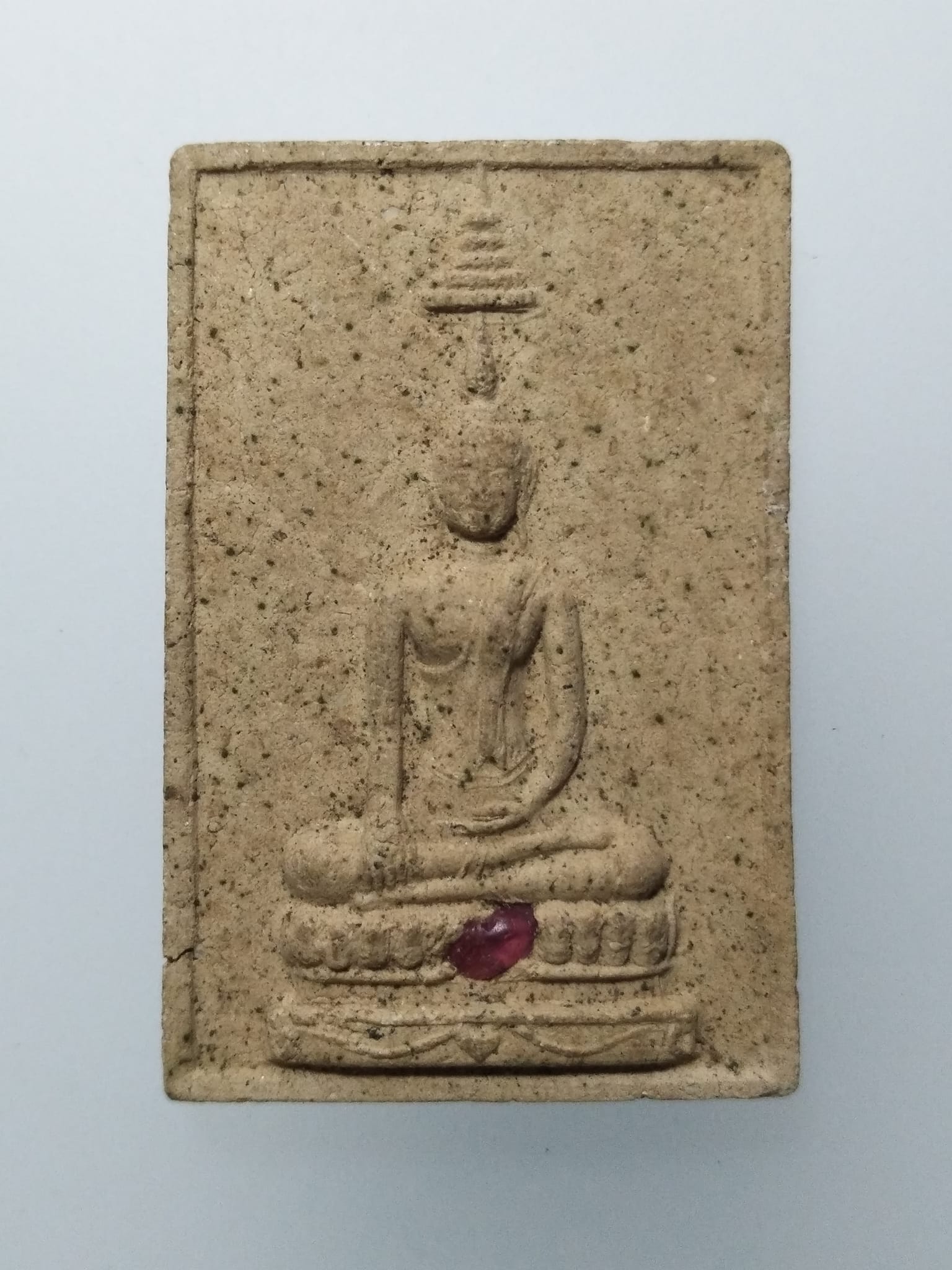 F079 พระผงหลวงพ่อโบสถ์น้อย วัดอมรินทร์ฯ จ.กรุงเทพฯ พ.ศ.2536 รุ่นเสาร์5 พิเศษฝังพลอย