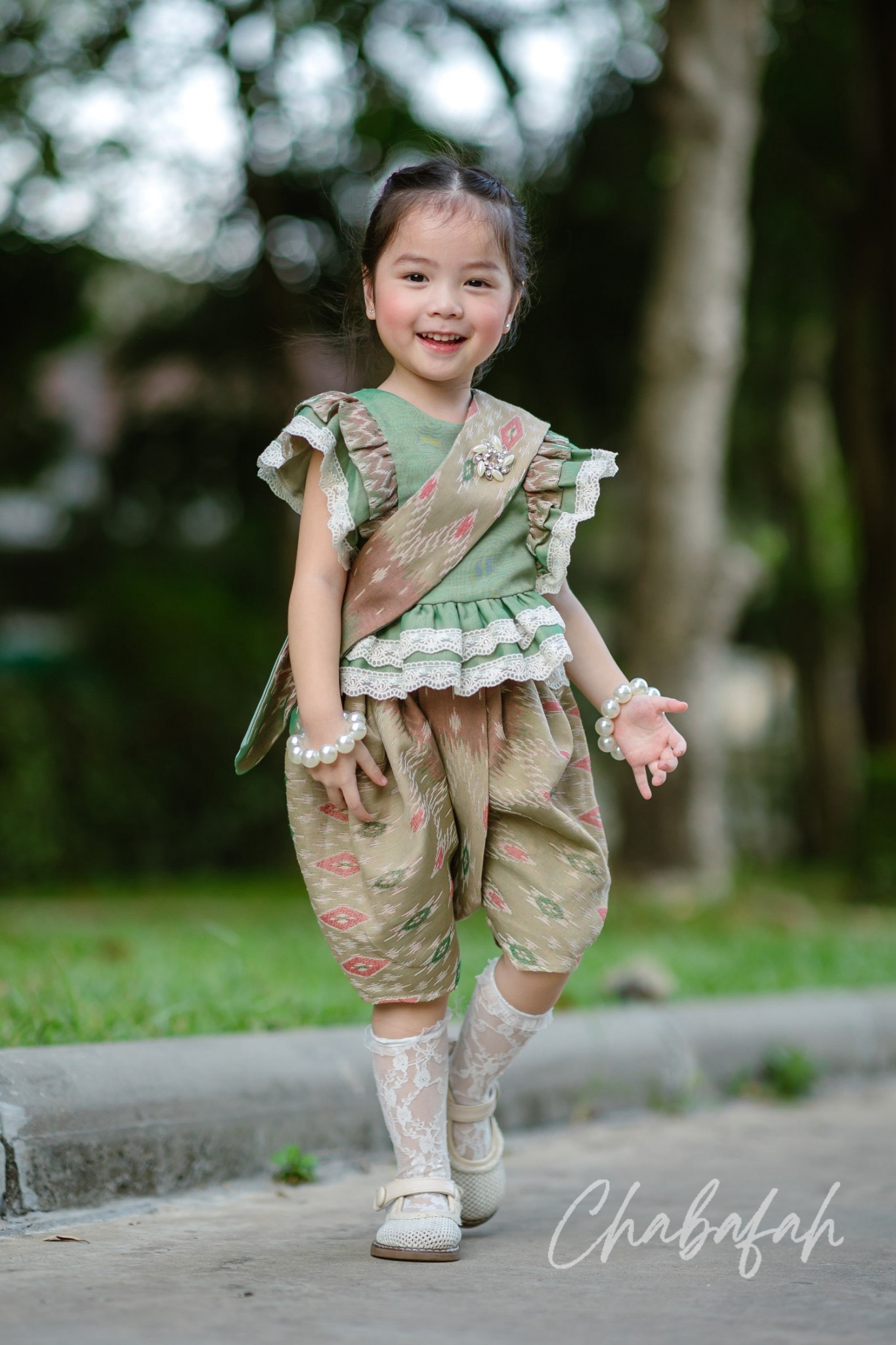 (เซต 4 ชิ้น) ชุดไทยแบรนด์ Chabafah รุ่น ศิรินภา สีเขียว