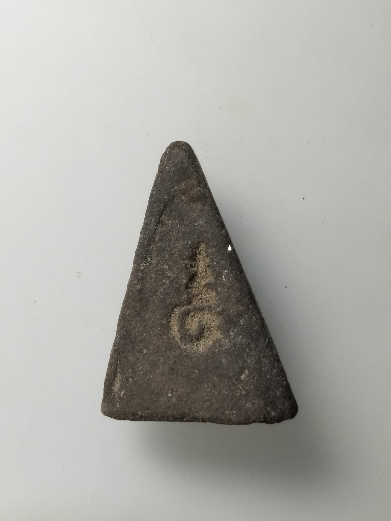 G901 พระนางพญาหลังยันต์ อุ หลวงพ่อจง วัดหน้าต่างนอก จ. พระนครศรีอยุธยา