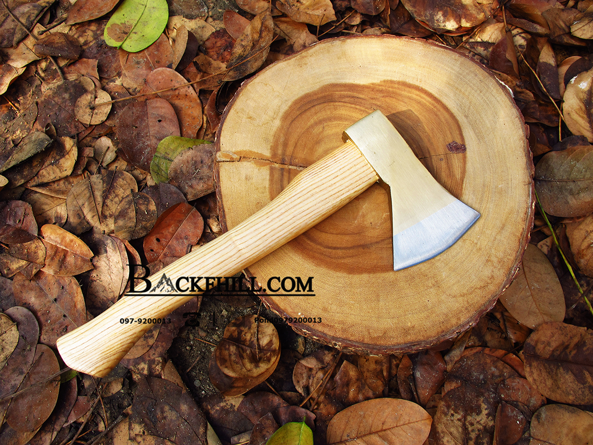 ขวานลุยป่า STAR ใบ Stainless Steel 700g ด้ามไม้สน