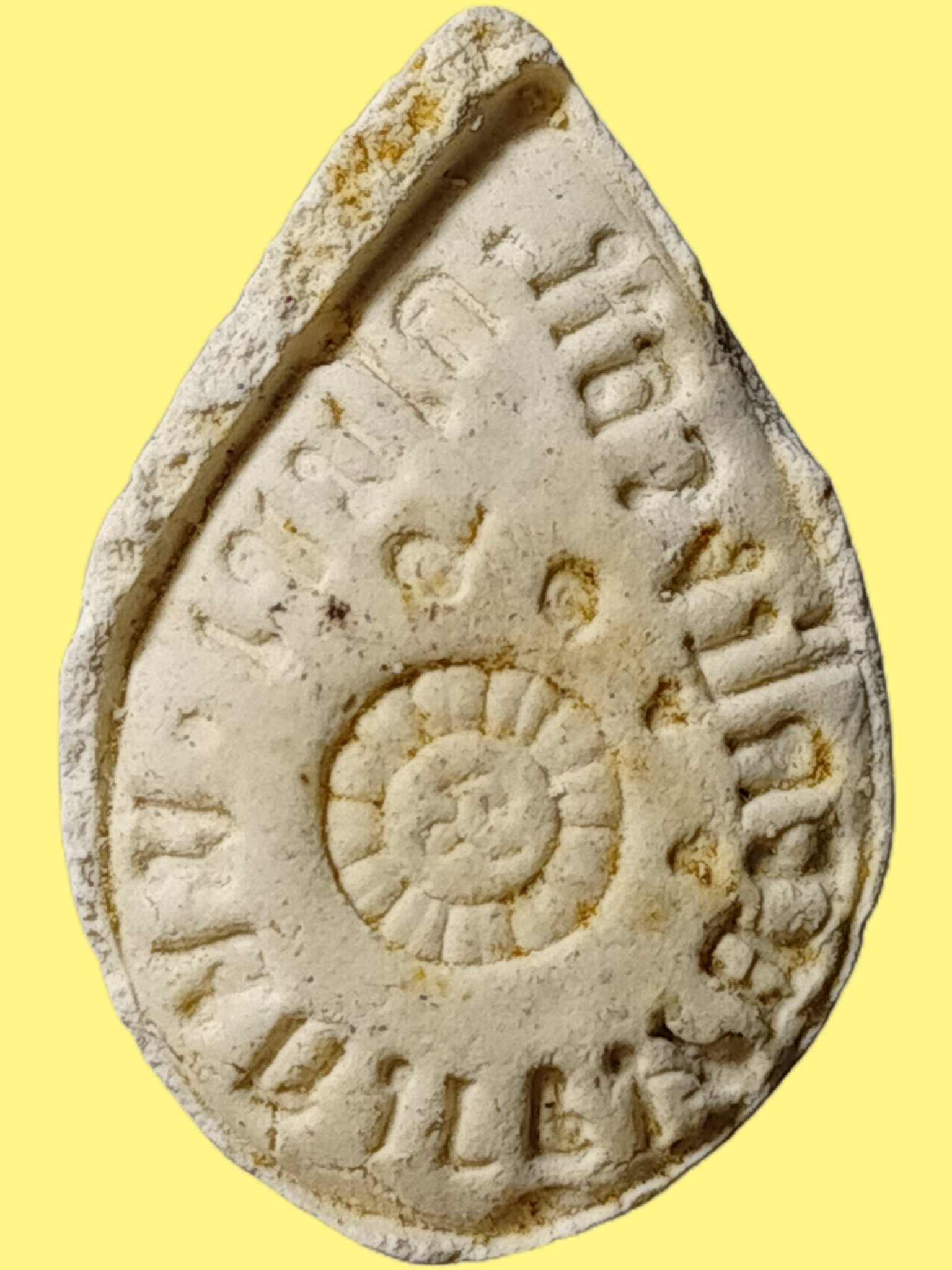 H553 พระผงหยดน้ำ หลวงพ่อเกษม เขมโก 81 ปี 2535 จ.ลำปาง