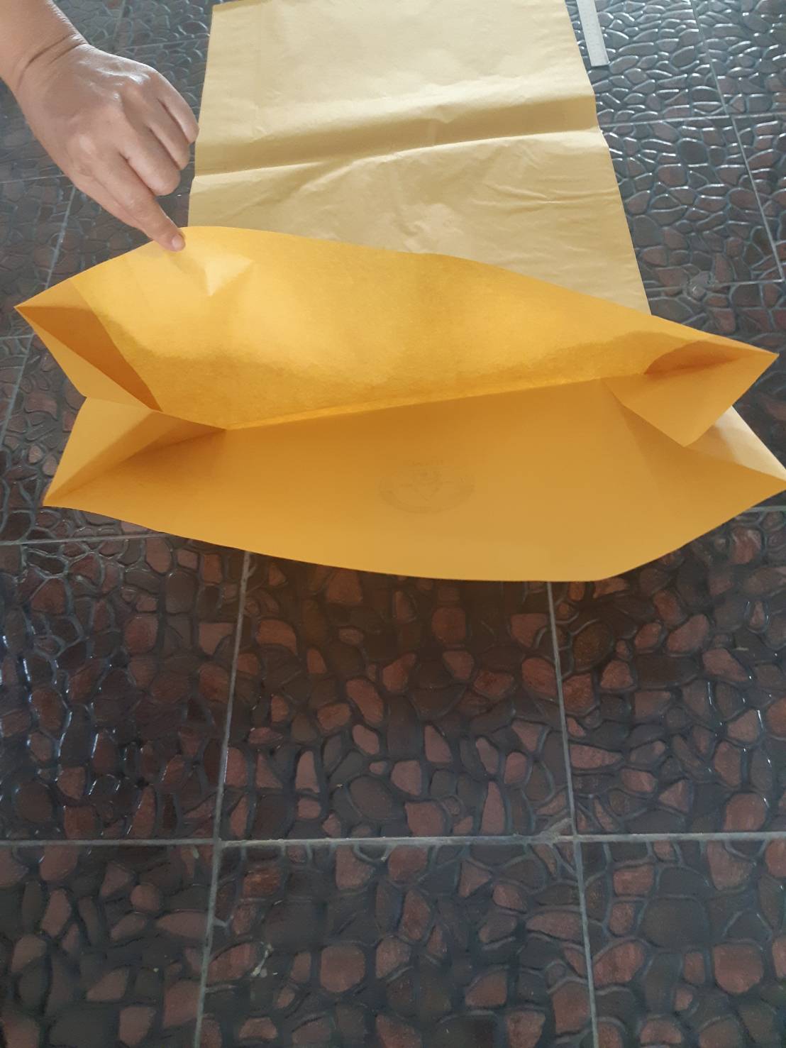 ถุงกระดาษห่อกล้วย ขนาด124x72ซม. 2ใบ/แพ็ค