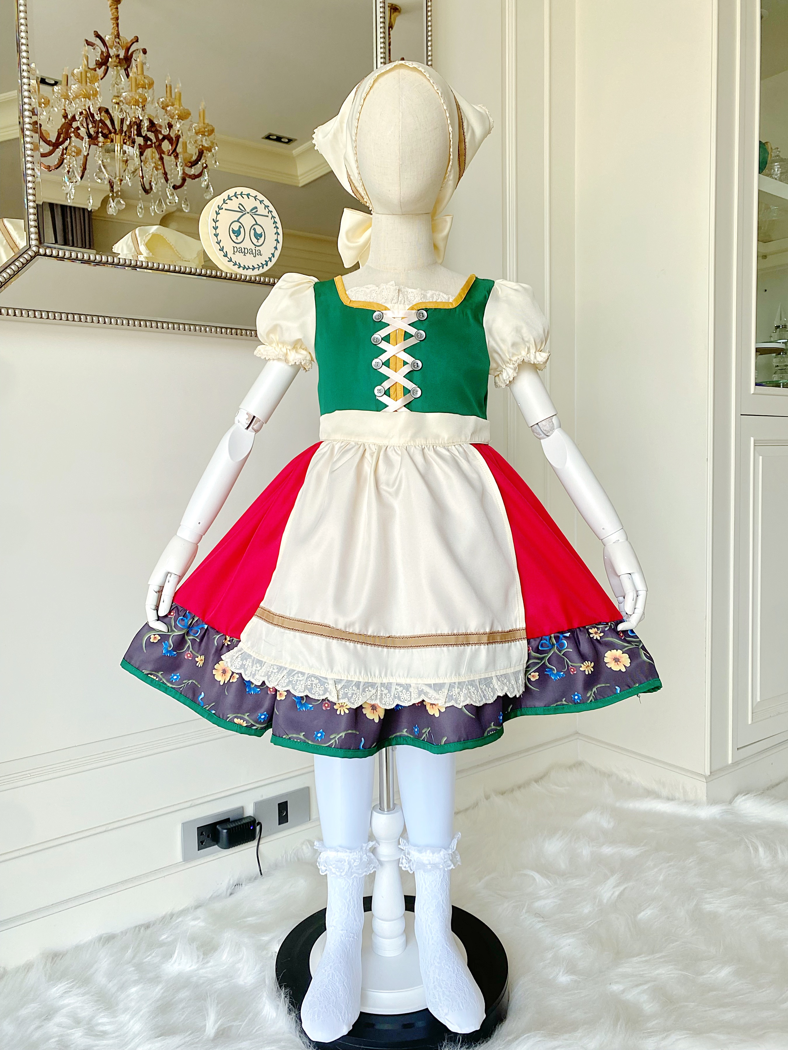 (เซต 4 ชิ้น) ชุดคอสเพลย์ ชุดประจำชาติเยอรมัน (German) เด็กหญิงโทนแดงเขียว (ชุด+ถุงเท้า+ผ้าคาดผม+ผ้ากันเปื้อน)