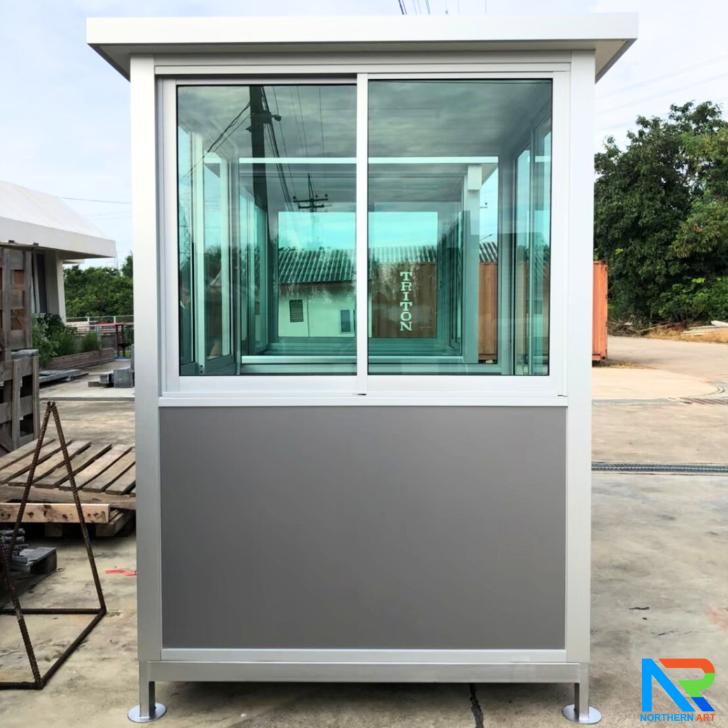 ป้อมยามสำเร็จรูป รุ่น COMPOSITE ขนาด 1.50x1.50 ม.โครงสร้างเหล็ก ผนังคอมโพสิทหนา 4 มม.(เลือกสีได้) ประตู-หน้าต่าง อลูมิเนียมสีเงิน