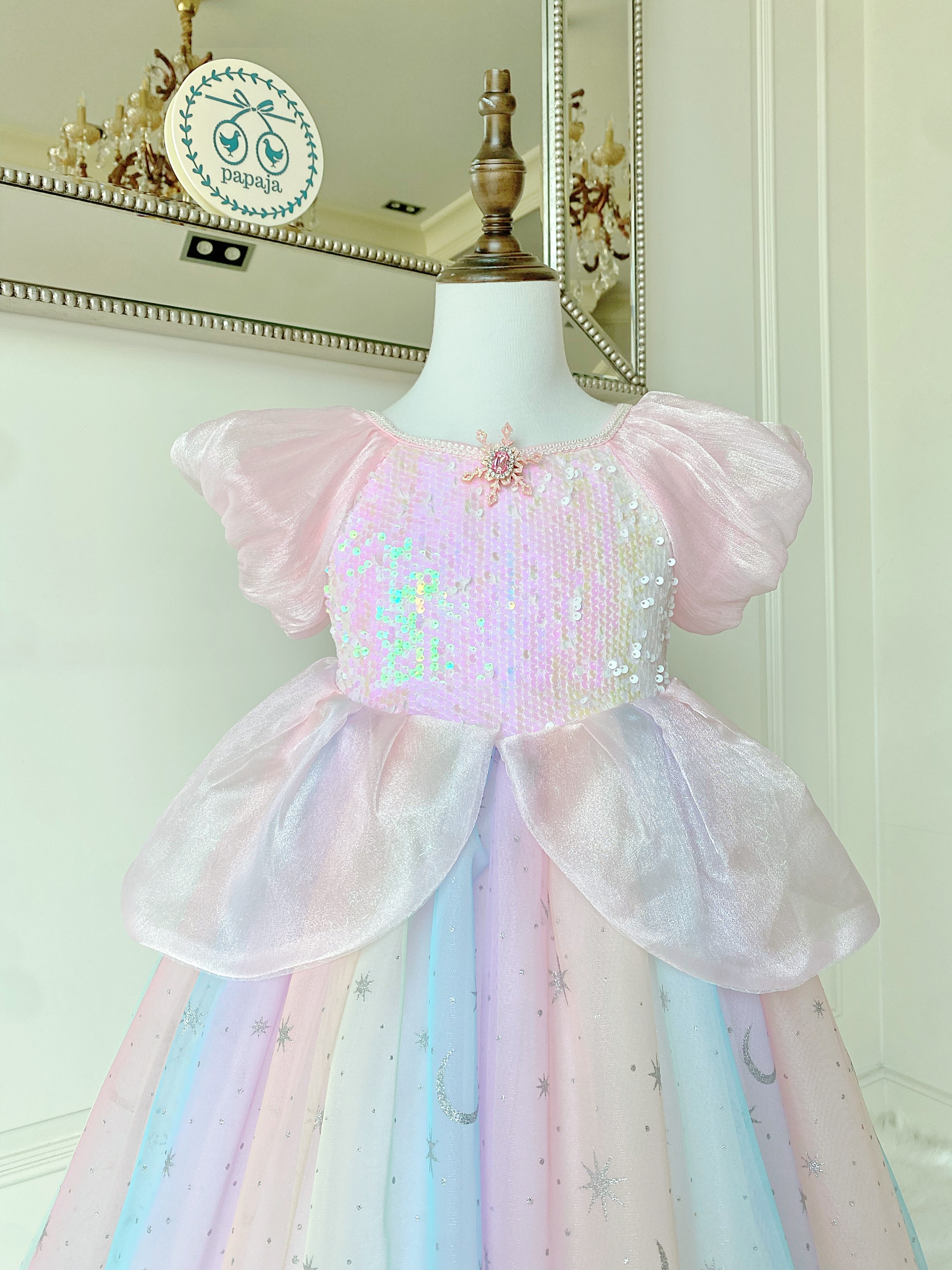 ชุดเจ้าหญิงยูนิคอร์น แขนตุ๊กตา ประดับเข็มกลัดตรงกลาง