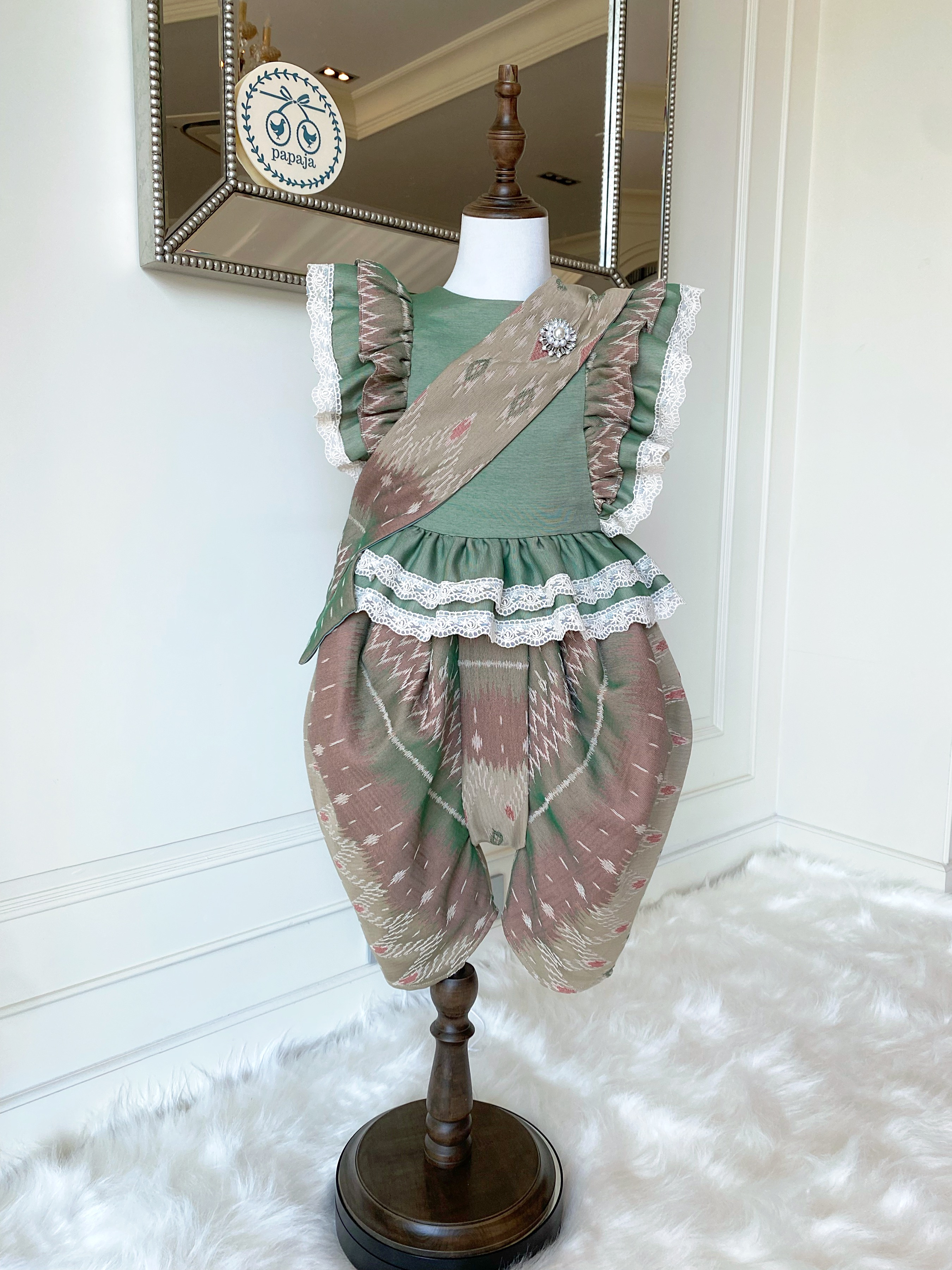 (เซต 4 ชิ้น) ชุดไทยแบรนด์ Chabafah รุ่น ศิรินภา สีเขียว