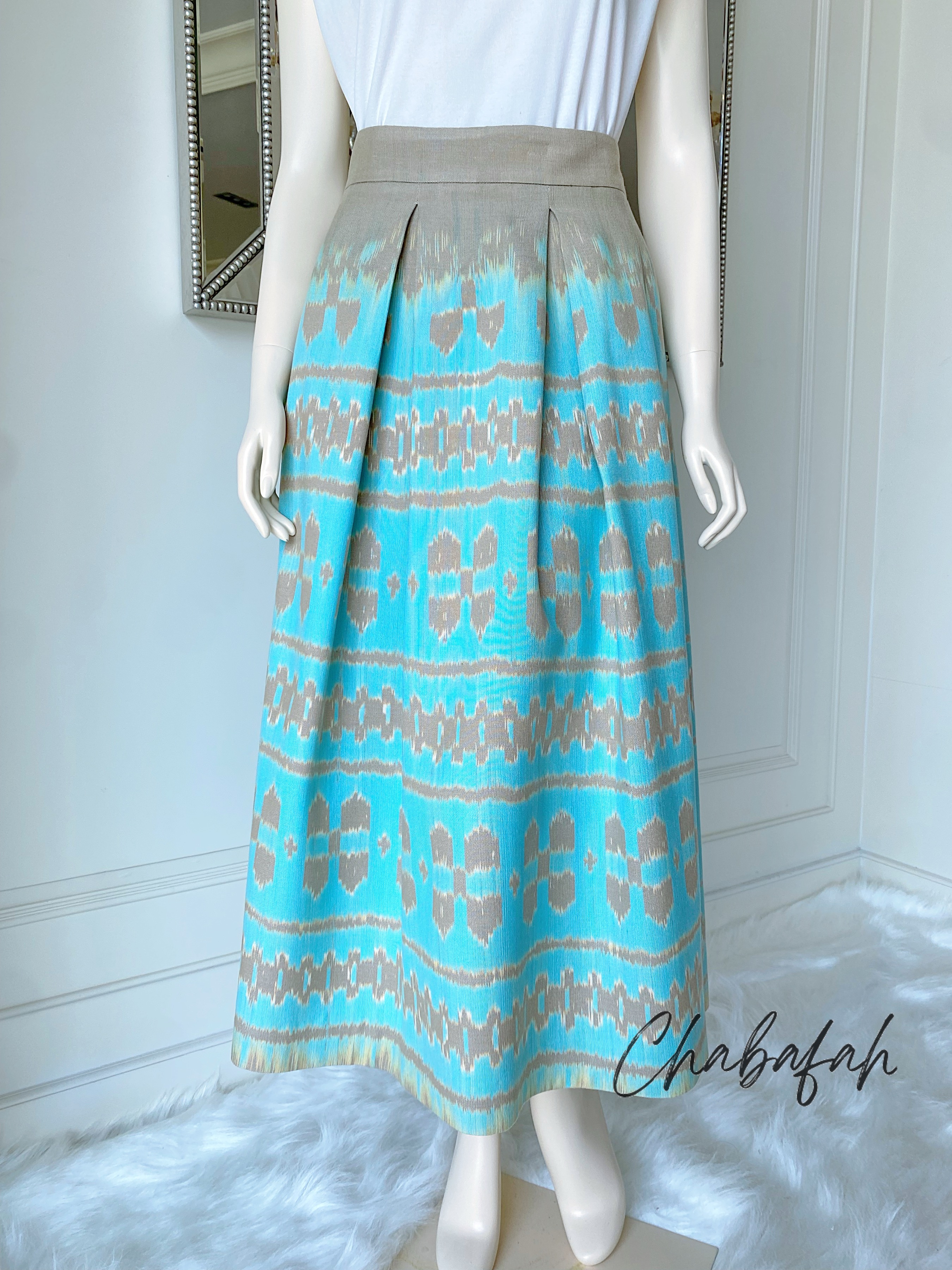 (No. 015) กระโปรงผ้าฝ้ายไทยทอมือ สีฟ้าทิฟฟานี่บูล ทรงทวิส แบรนด์ Chabafah (ชบาฟ้า)