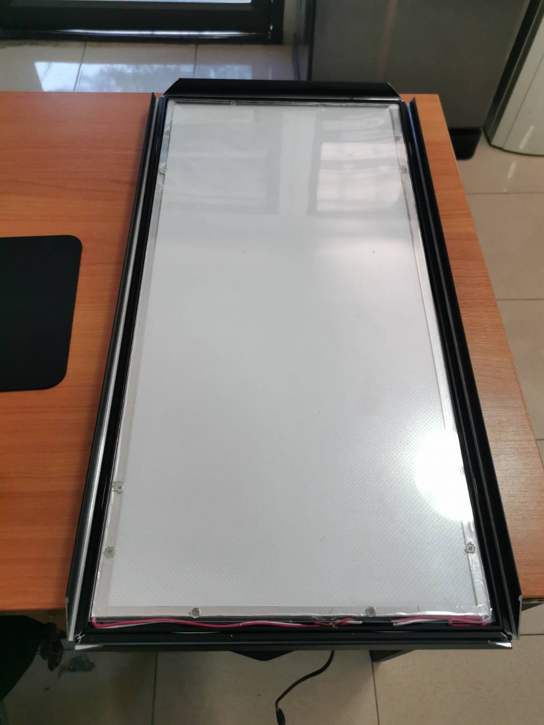 ป้ายไฟ LED รุ่น SNAP FRAME แบบบาง ติดผนัง สีขาว ติดตั้งง่าย (สั่งผลิตตามขนาดที่ต้องการ) สำเนา