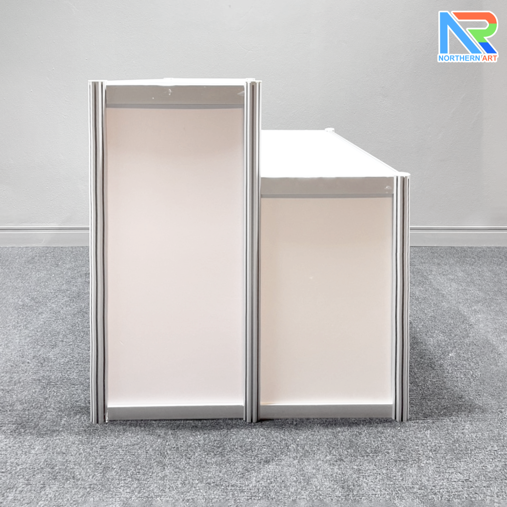 เช่าเคาน์เตอร์อะลูมิเนียม แบบขั้นบันได ขนาด (W)103 x (L)80 x (H)80 cm. ถอดประกอบได้