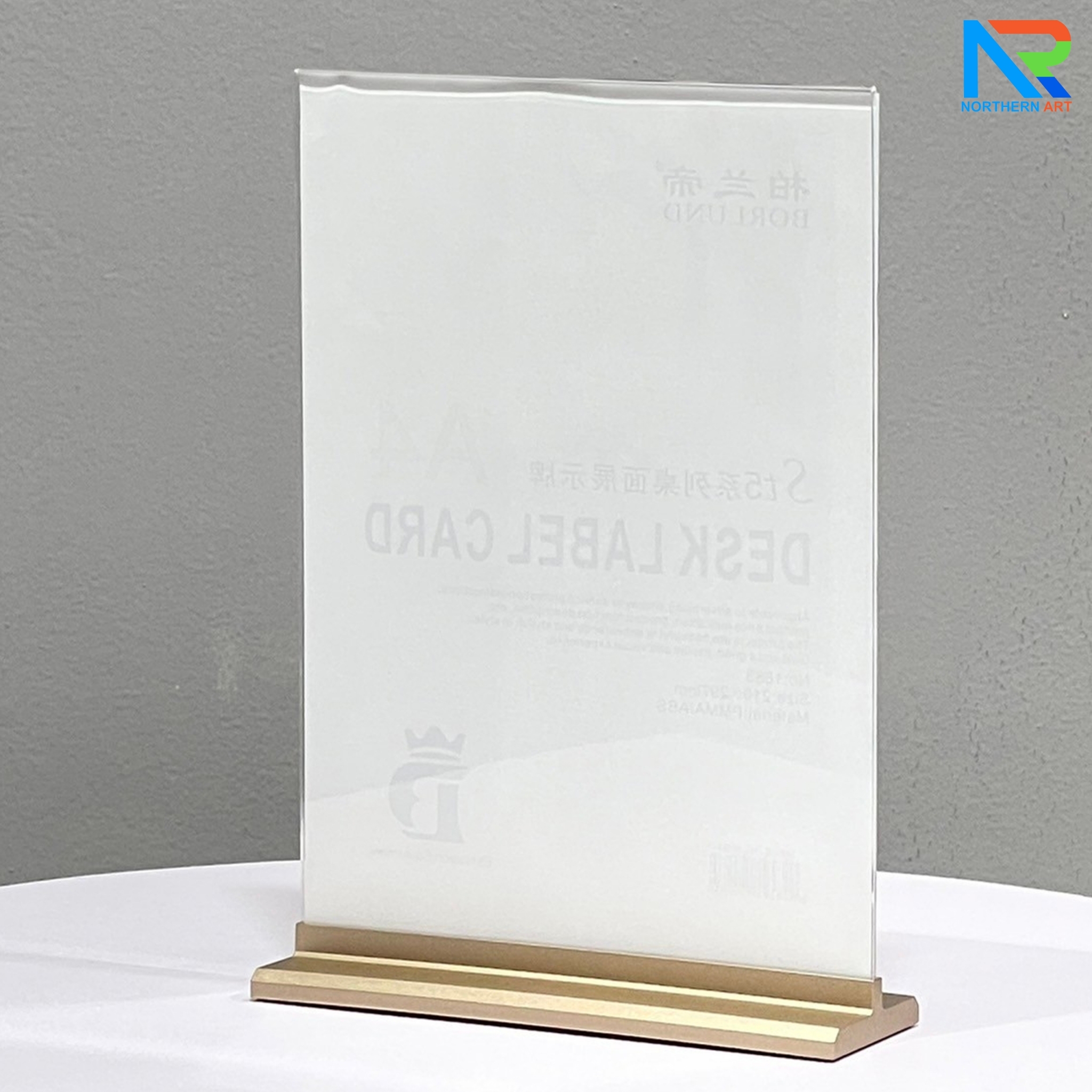 ป้ายตั้งโต๊ะ อะคริลิค ฐานพลาสติก สีทอง ขนาด A4 โชว์งานพิมพ์ได้ 2 หน้า ถอดประกอบได้