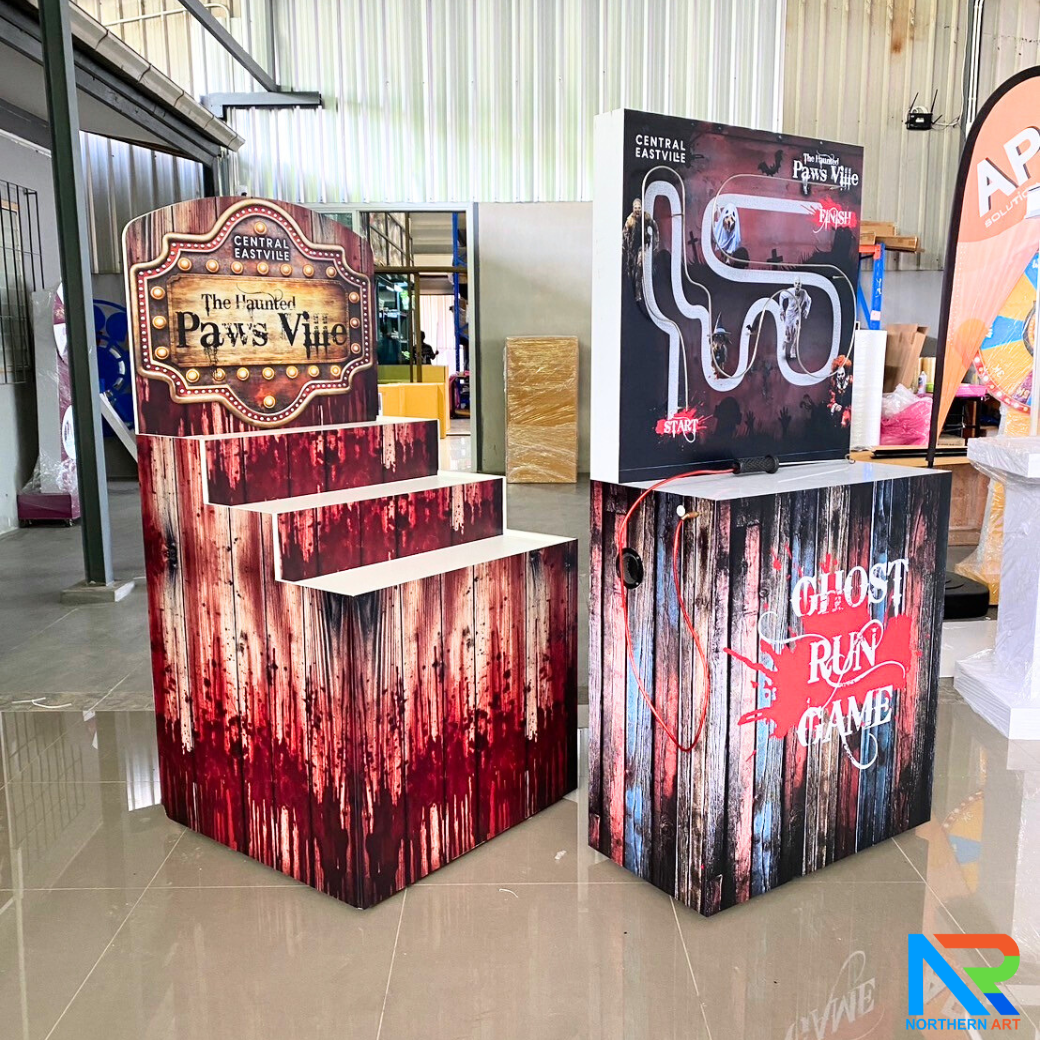 ชุดเกมส์ออกบูธ ประกอบไปด้วย ชั้นวางเกมส์ CARNIVAL + เกมส์สปาร์ค