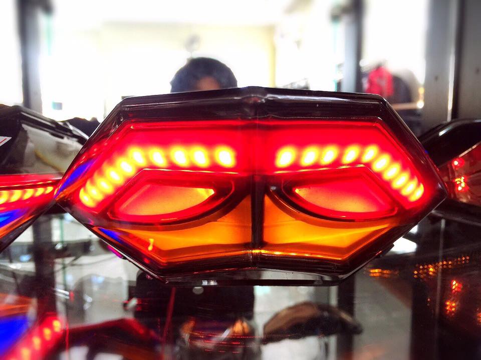 ไฟท้าย Z250-300 ,NINJA250-300 (สีแดง)