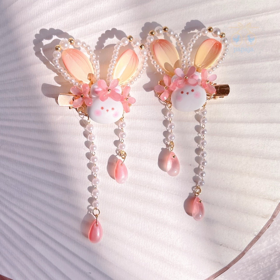 (No.196) ขายเป็นคู่ กิ๊ฟติดผมตรุษจีน ลายกระต่ายไข่มุก