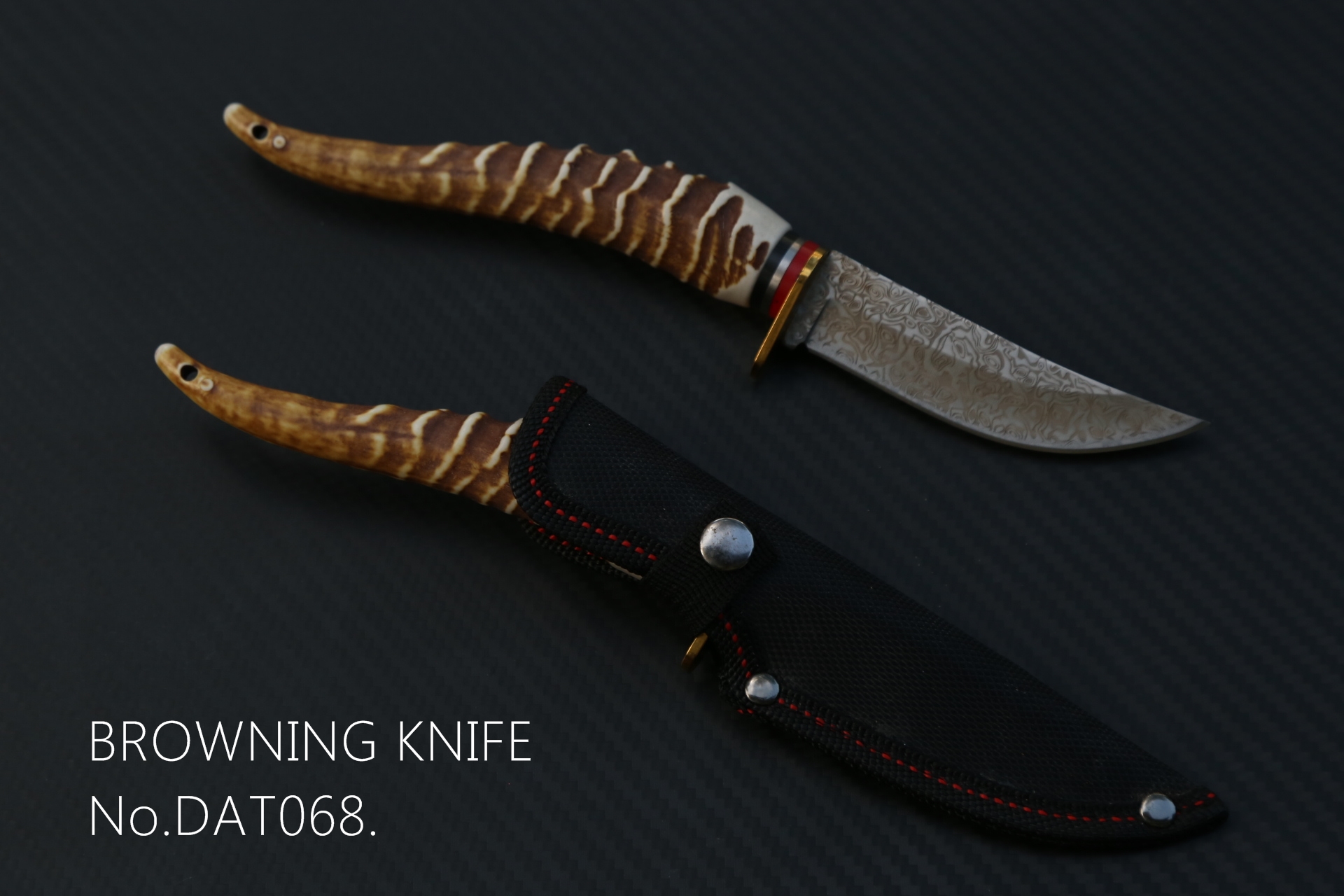 มีดเดินป่า Browning No.DAT068 ใบมีดลายสวยงาม ด้ามเขากวางจำลอง พร้อมซองไนลอน