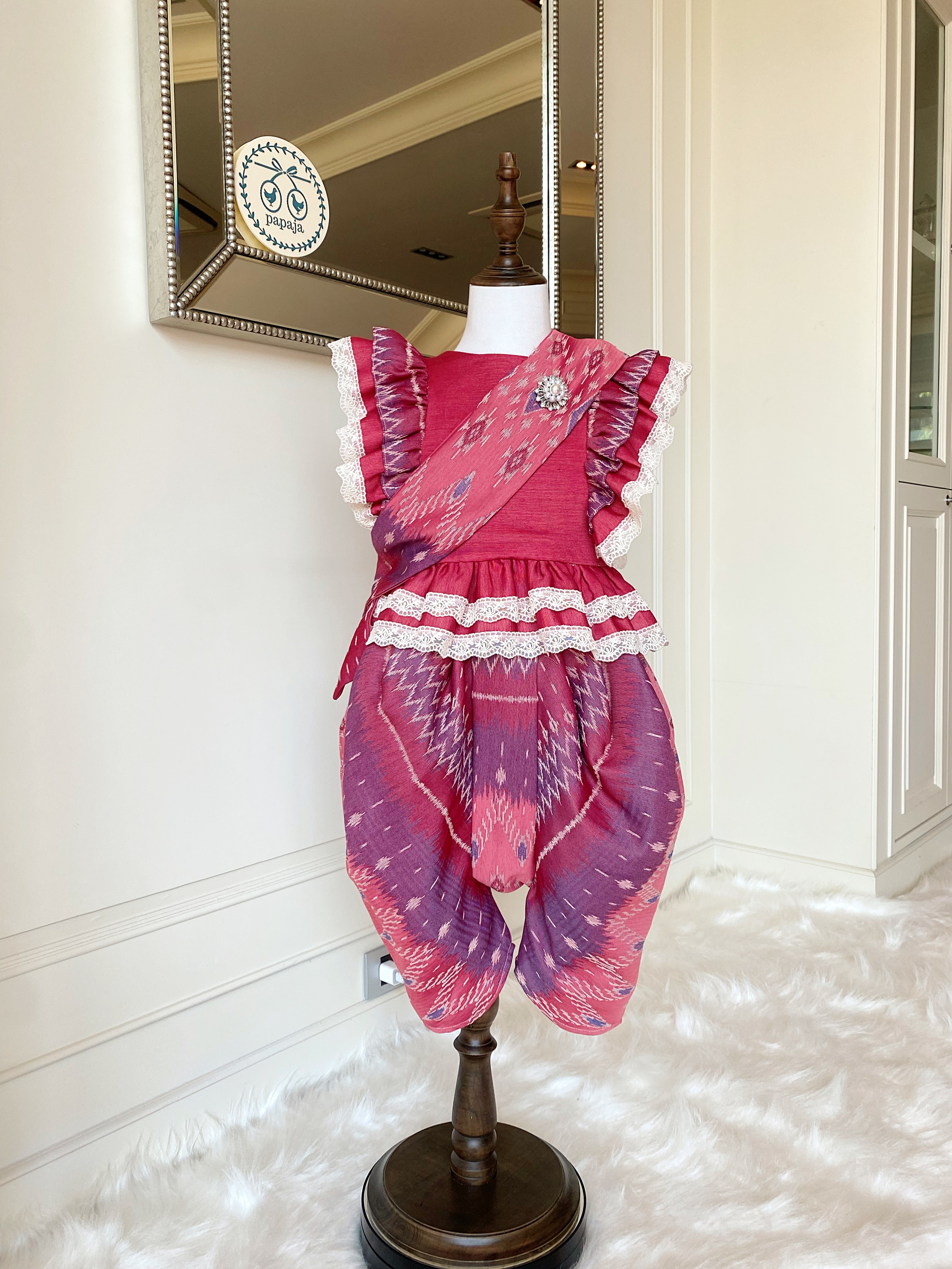 (เซต 4 ชิ้น) ชุดไทยแบรนด์ Chabafah รุ่น "ศิรินภา" สีแดง