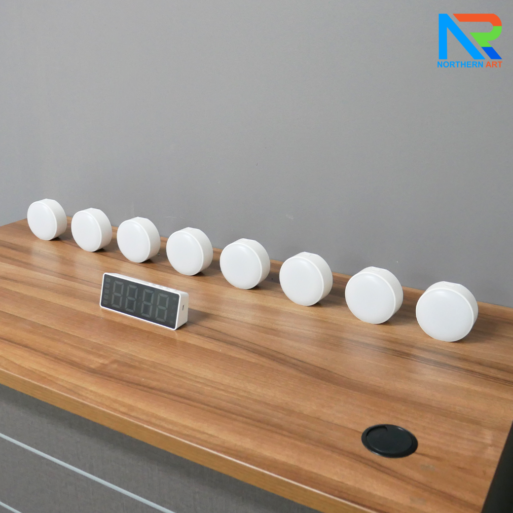 เป้าไฟฟ้าไร้สาย Wireless electronic scoring target เป้าไฟ LED 8 ดวง พร้อมตัวคอนโทรลแสดงผล LED ปืนกระสุนเจล 2 กระบอก