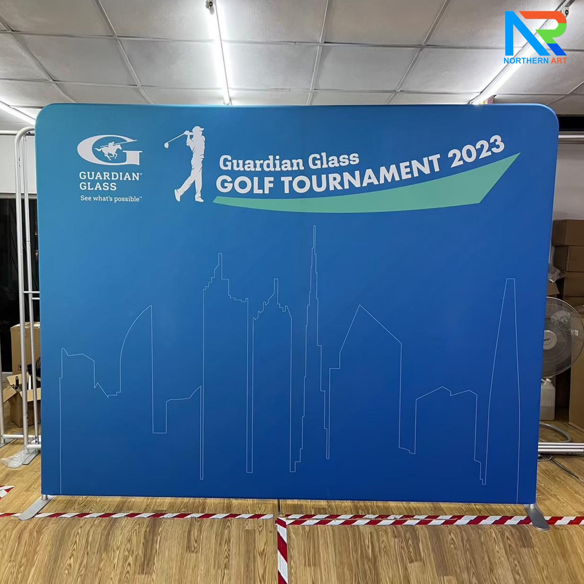 แบคดรอปผ้า (Fabric Backdrop) รุ่นตรง Savvy ขนาด (H)180 x (W)120-1000 cm. โครงอะลูมิเนียม ถอดประกอบได้ แถมฟรี! กระเป๋าใส่อุปกรณ์ 1 ใบ