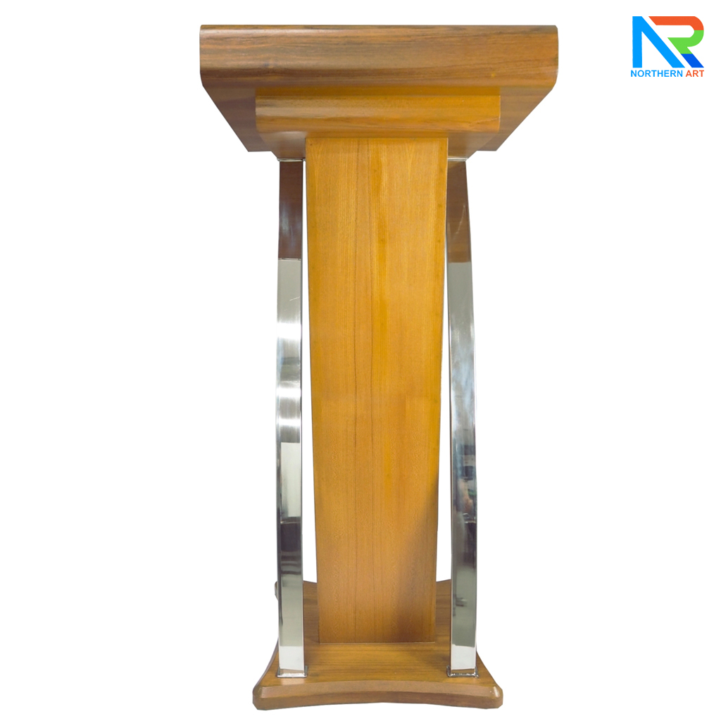 โพเดียมไม้ สีสัก ตกแต่งสแตนเลสเกรด304 ขนาด (W) 55 x (L) 50 x (H) 120 cm.