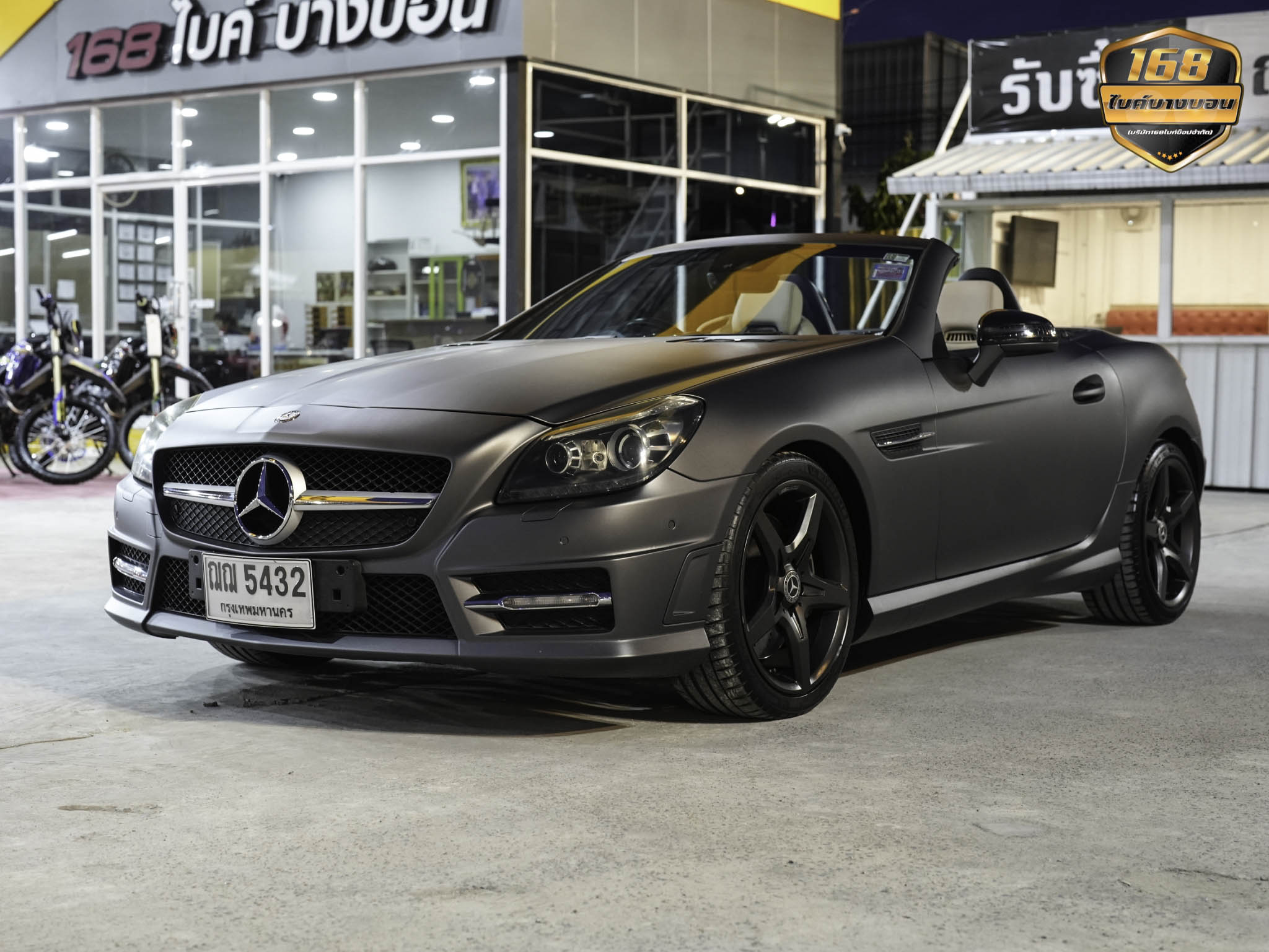 Mercedes-Benz SLK200 Kompressor (R172) จดปี 2015 ดาวห์เริ่มต้นที่ 49,000 บ.