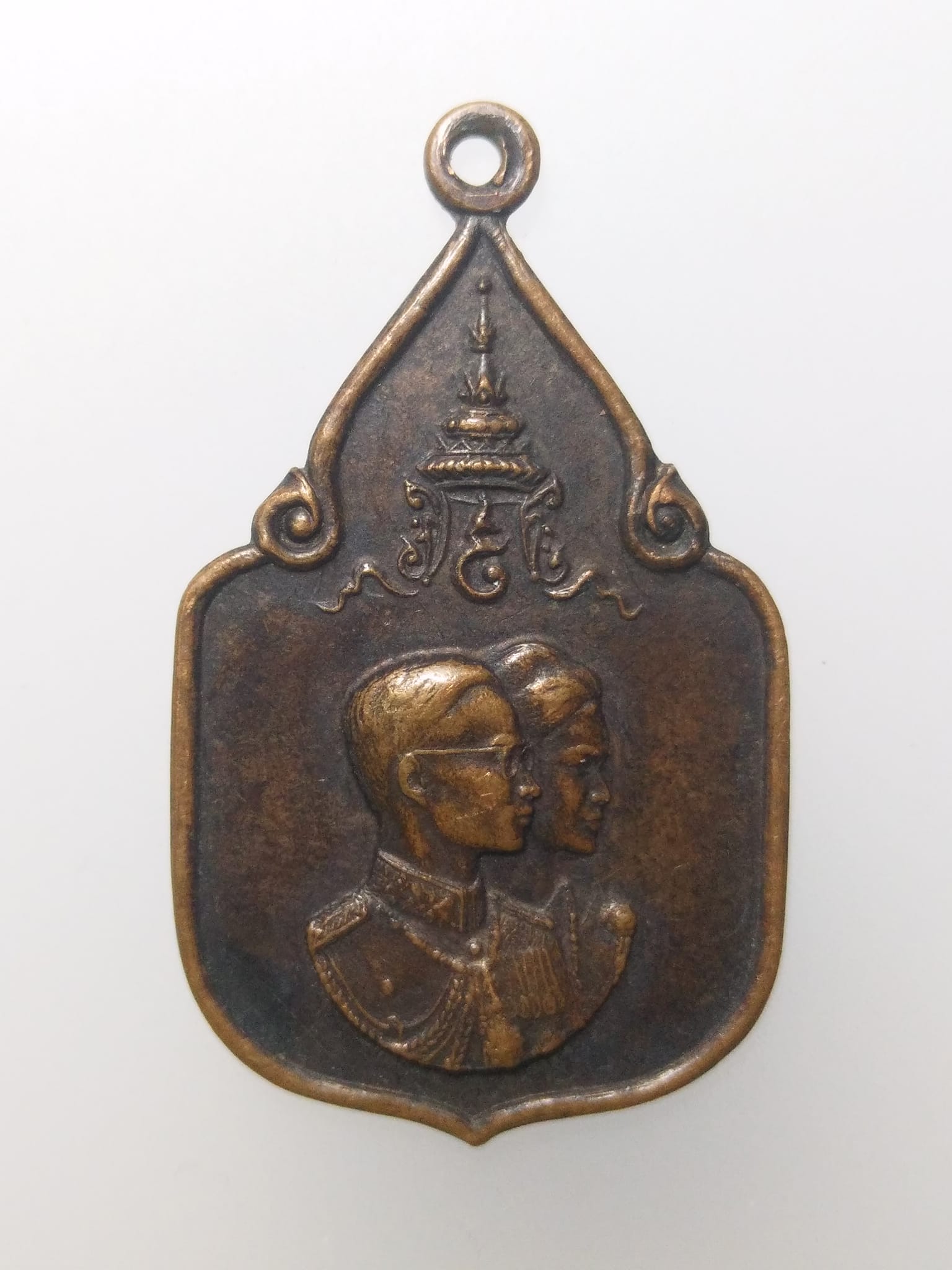 E193 เหรียญพระราชพิธีสมโภชช้างเผือก 3 เชือก ณ จ.เพชรบุรี พ.ศ.2521