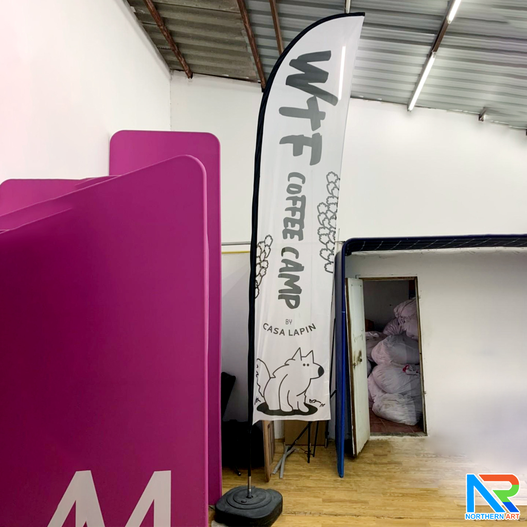 ธงชายหาด รุ่น 2IN 1 ขนาด XL แบบใบกล้วย สูง 500 cm.(เมื่อประกอบเสาและผ้าแล้ว) ถอดประกอบได้ พร้อมกระเป๋า 1 ใบ