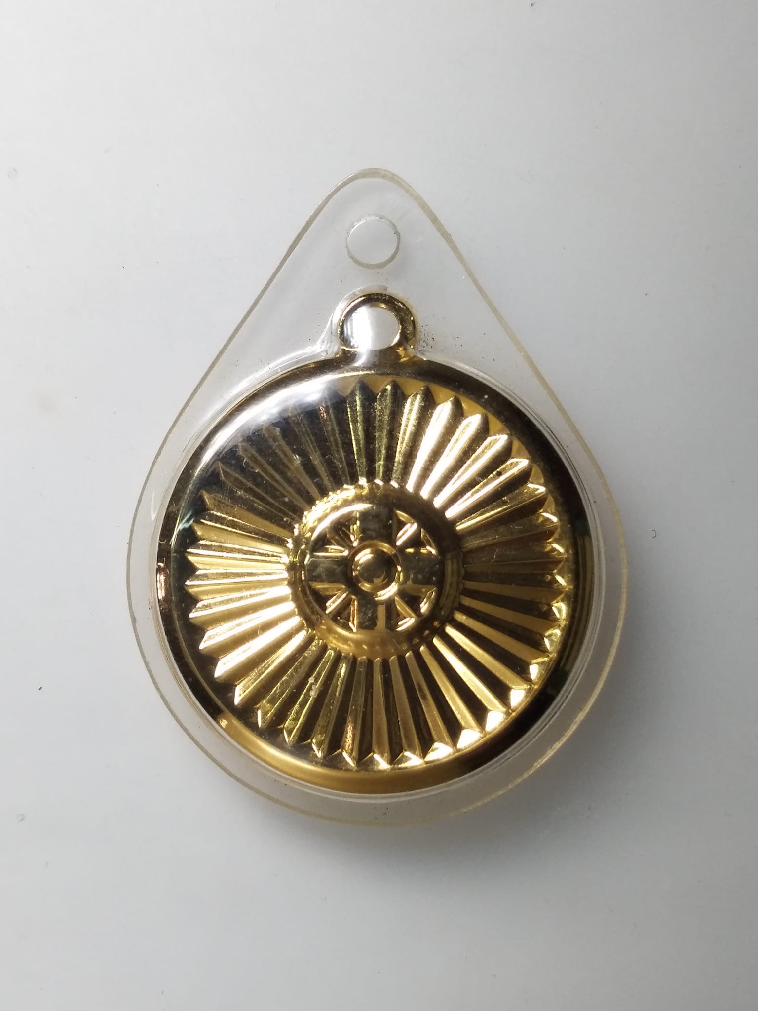 G670 เหรียญโยเร พลังเหนือธรรมชาติ เชื่อกันว่าเหรียญนี้ใช้ป้องกันการเจ็บป่วย และช่วยรักษาโรคที่เราเป็นอยู่ให้ทุเลาเบาบางลง เลี่ยมเดิมๆ สภาพสวย