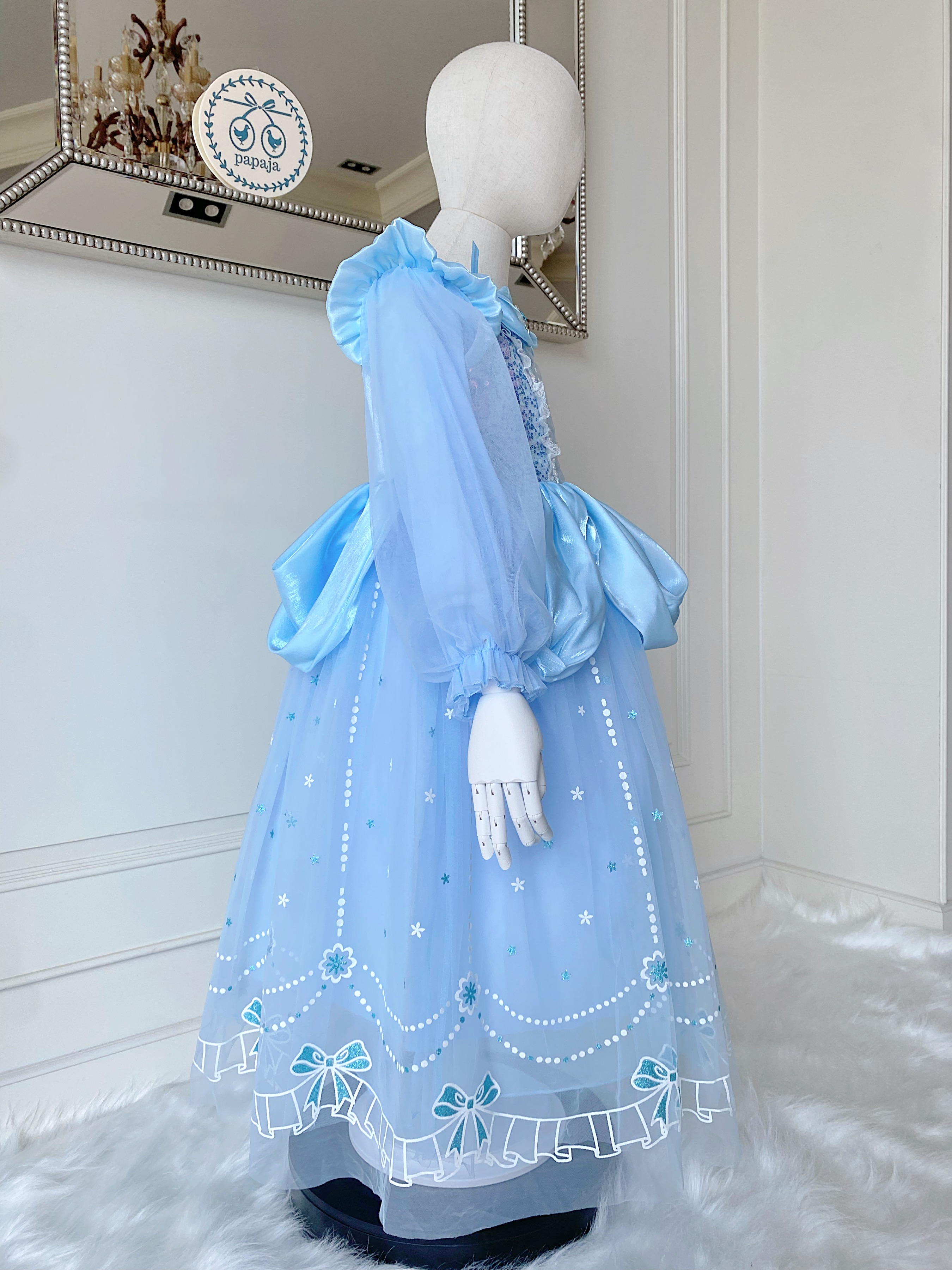 ชุดเจ้าหญิงซินเดอเรลล่า แขนยาว ต่อผ้าระย้าช่วงเอวลงมา