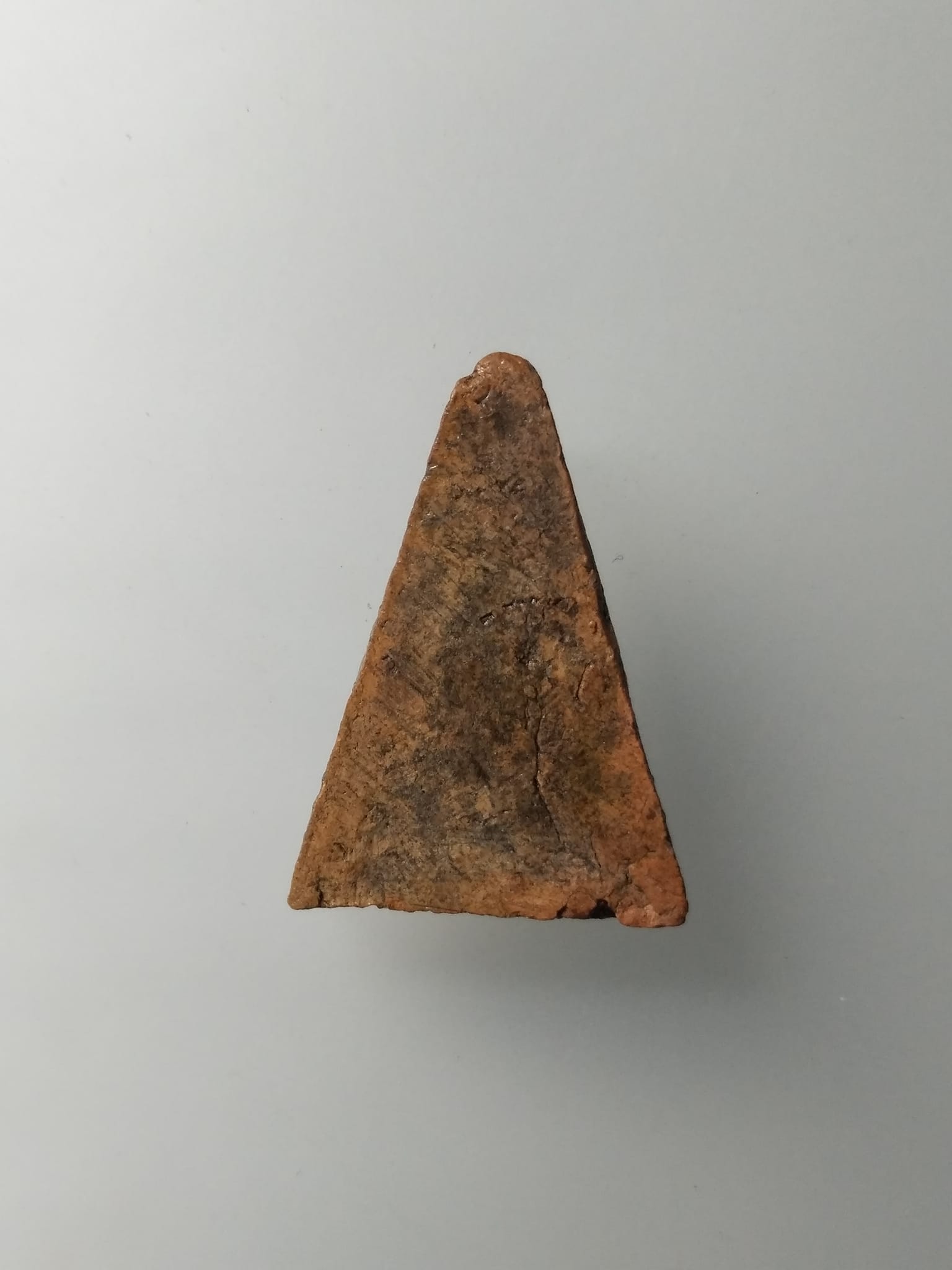 G636 พระนางพญาเข่าโค้ง